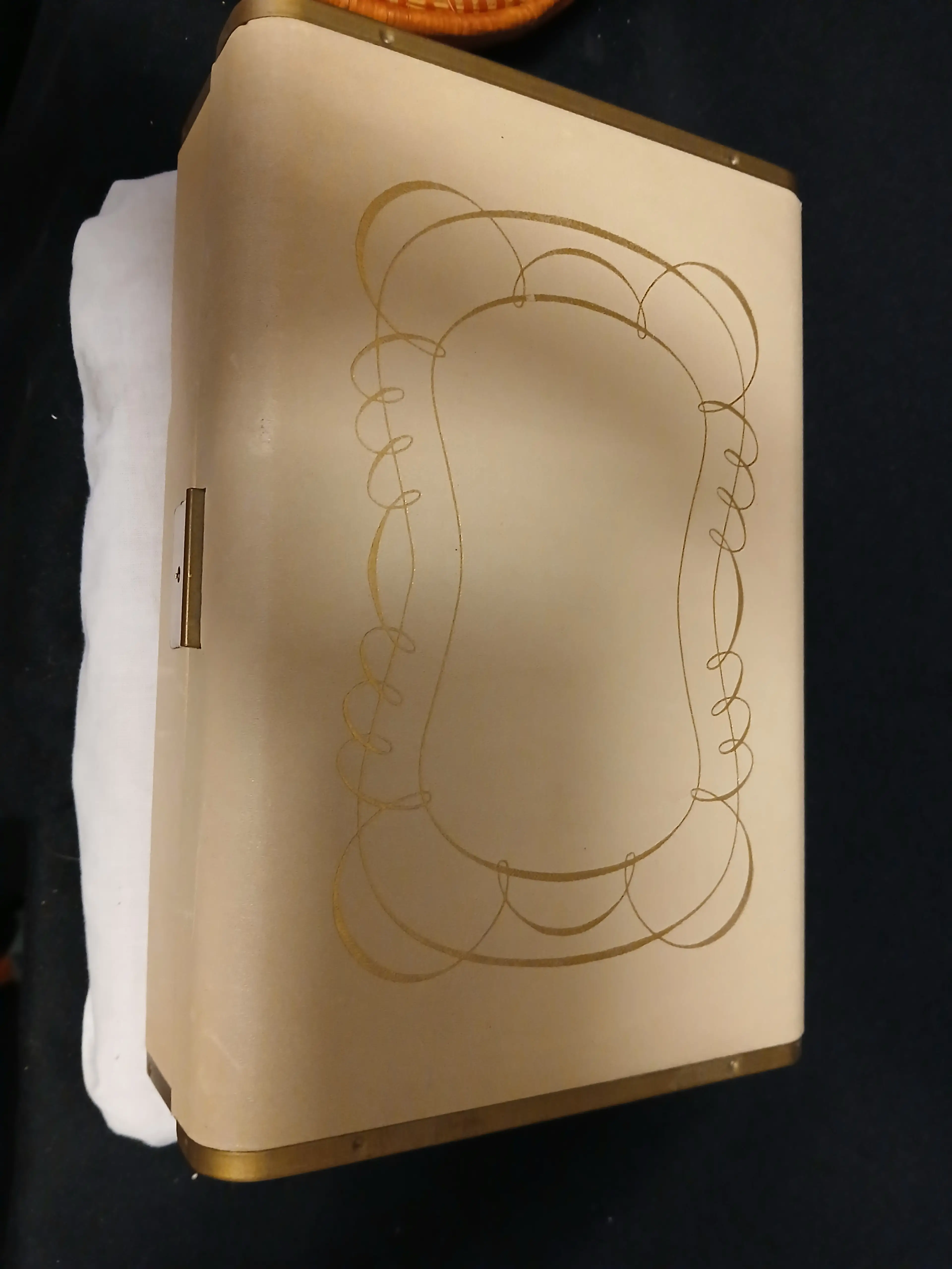 Image 4 of 12
