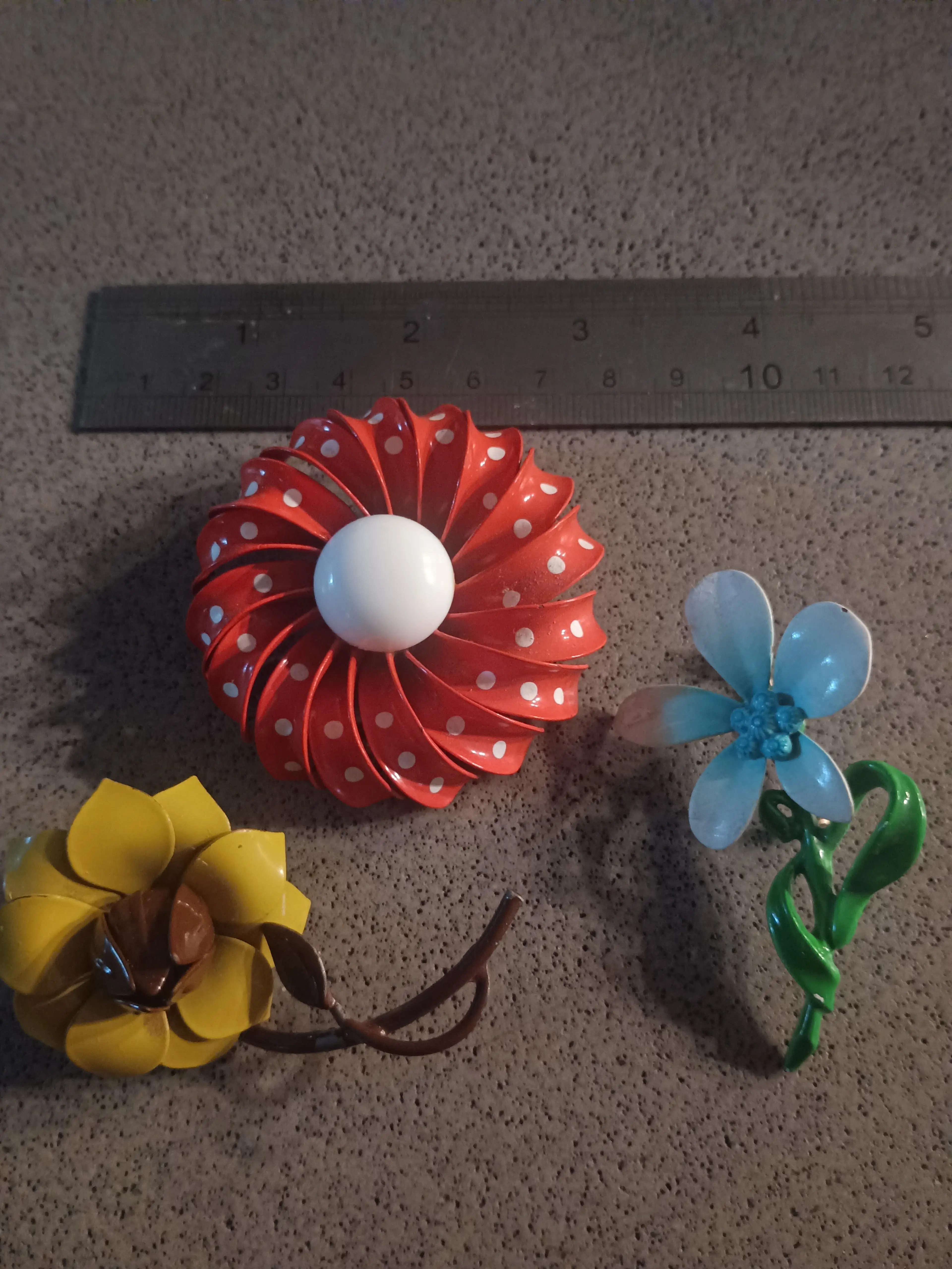 Image 2 of 6