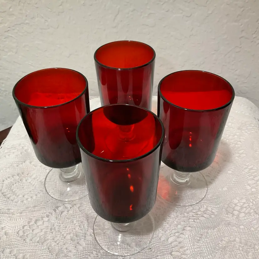 🎄1970s Luminarc Cavalier Ruby Red Wine/Cordial Glasses