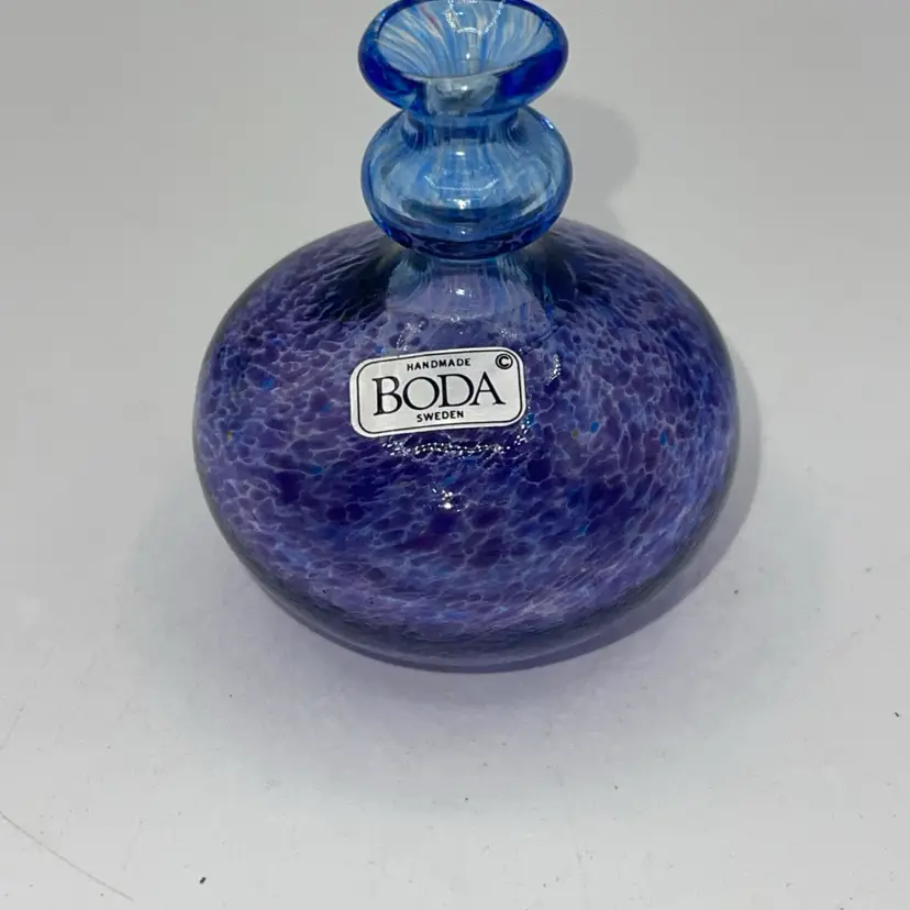 Boda RARE Miniature 2.5” Art Glass Vase Bertil Vallien Antikva 48008 Signed
