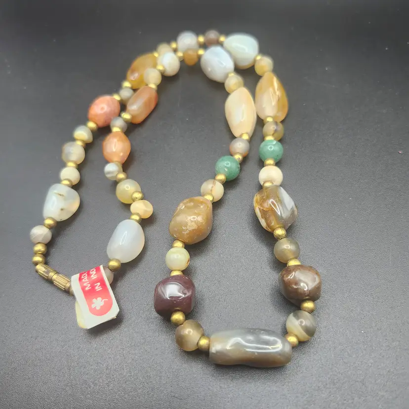 #05 Vintage Agate Beggars Bead Necklace made in 1970's
