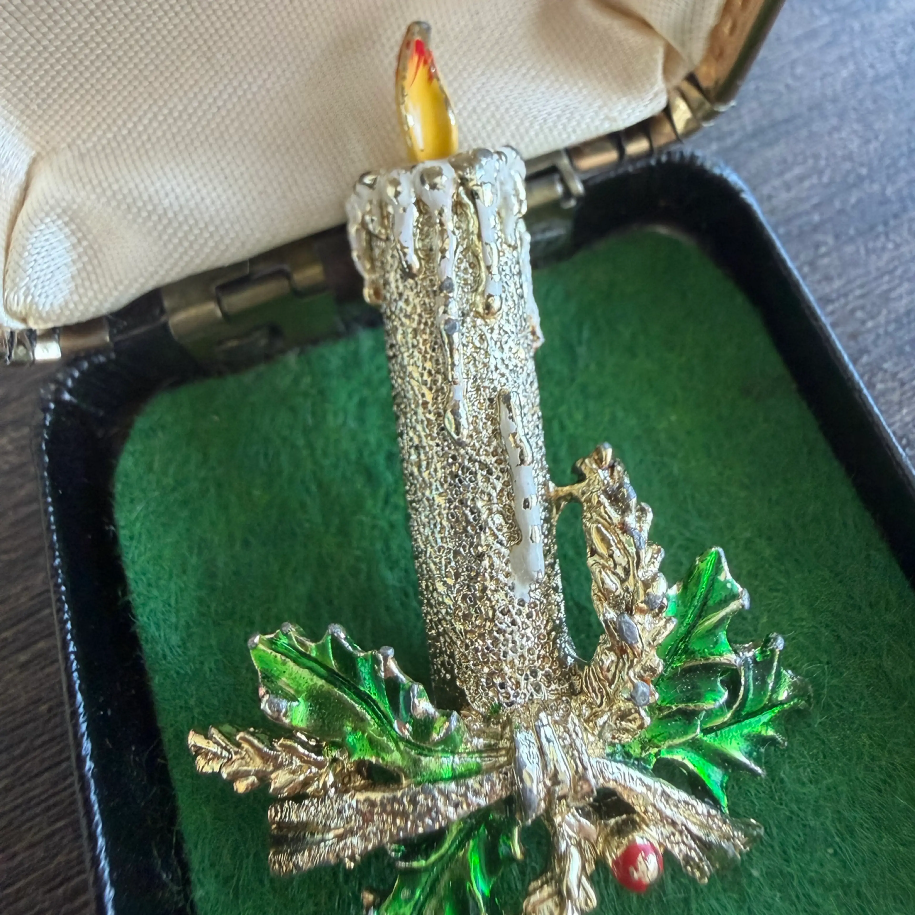 Image 2 of 6