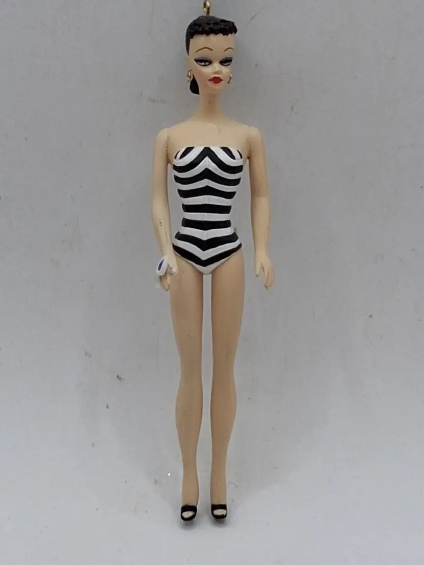 1995 Hallmark Keepsake Ornament (Brunette Debut - 1959 Barbie)