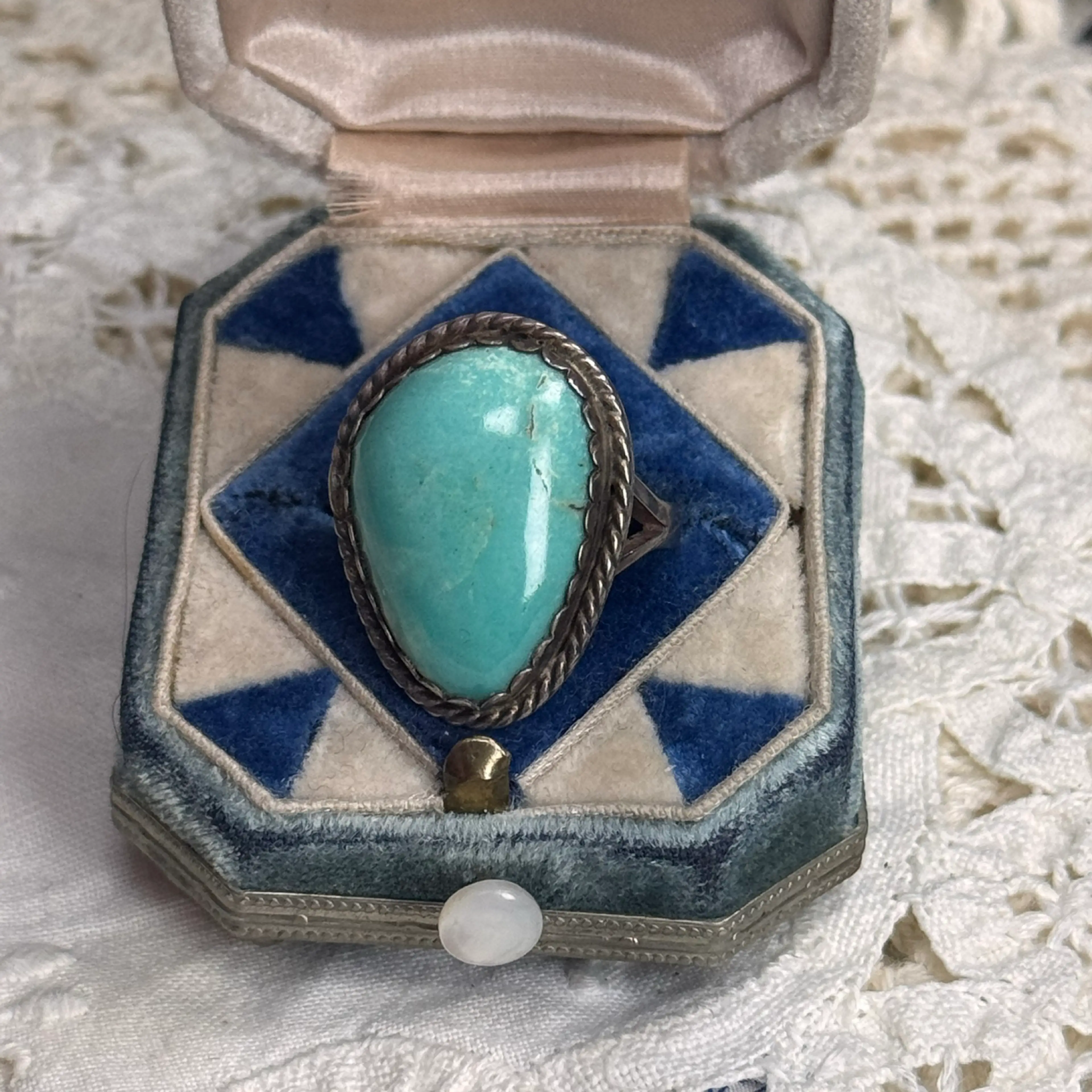 Image 2 of 4