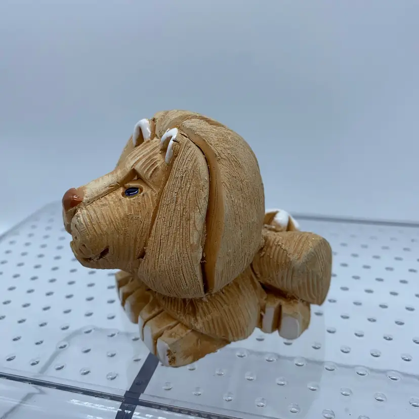 #3045 Handcrafted ceramic lion figurine by Artesania Rinconada.