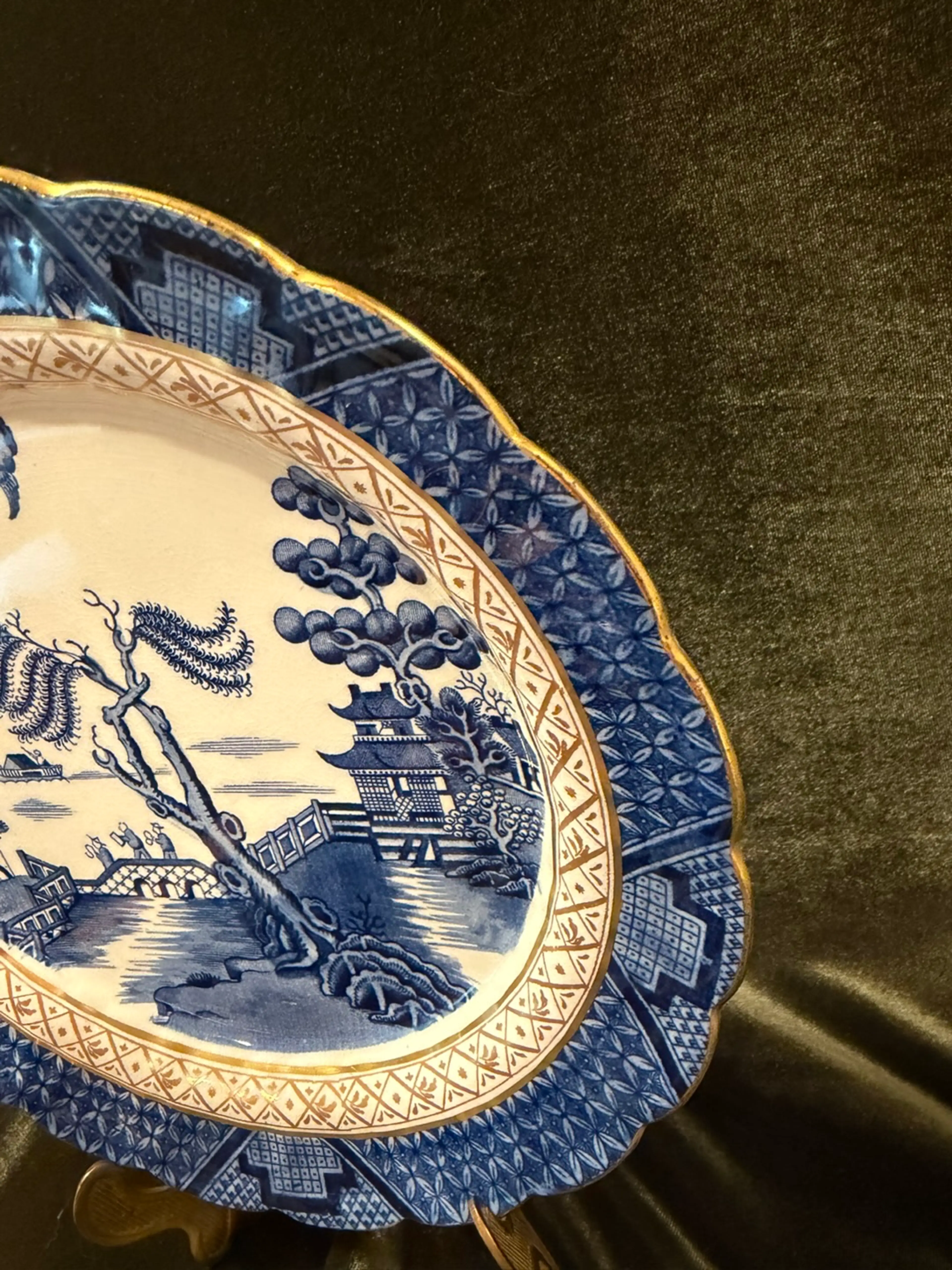 Image 2 of 8