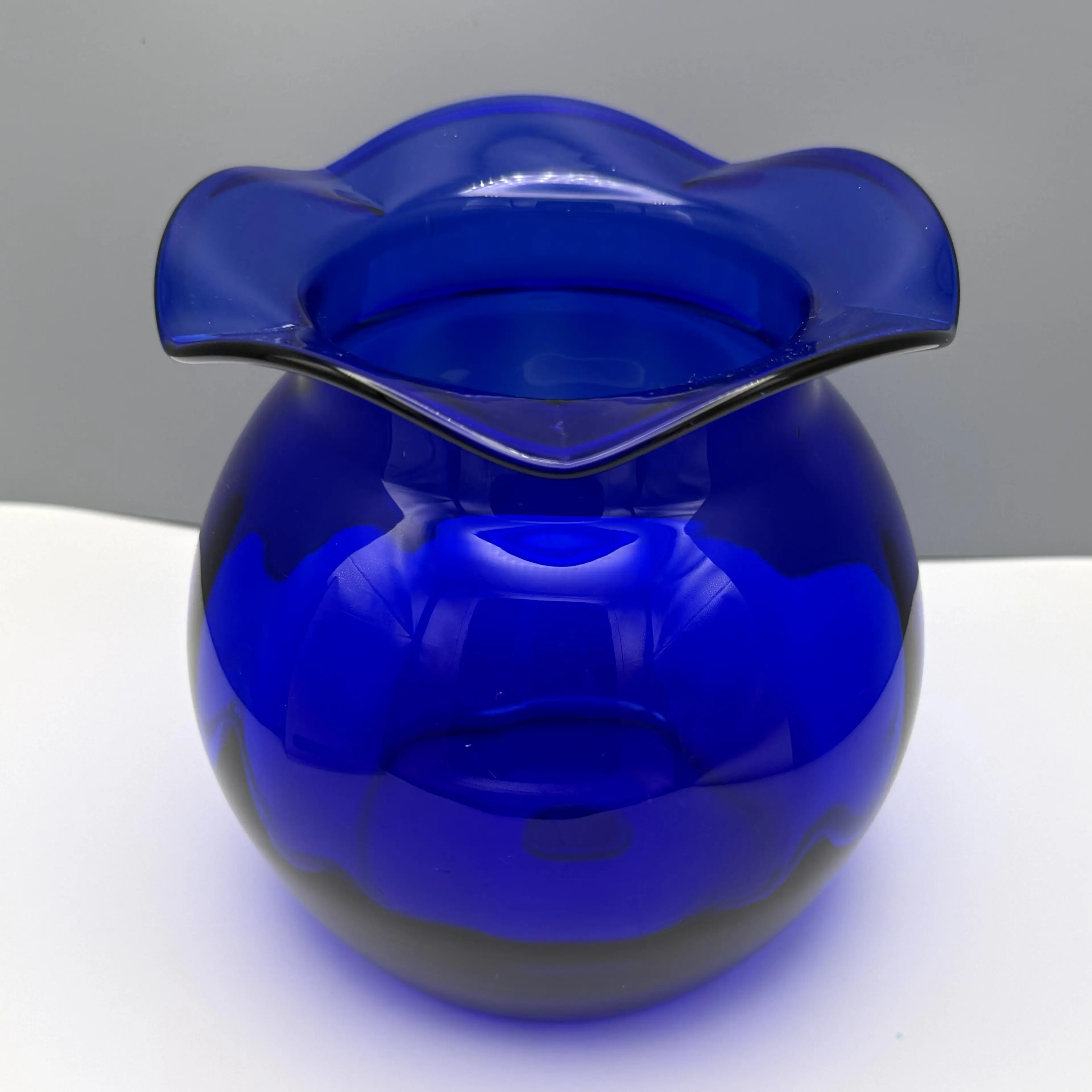 Image 2 of 7