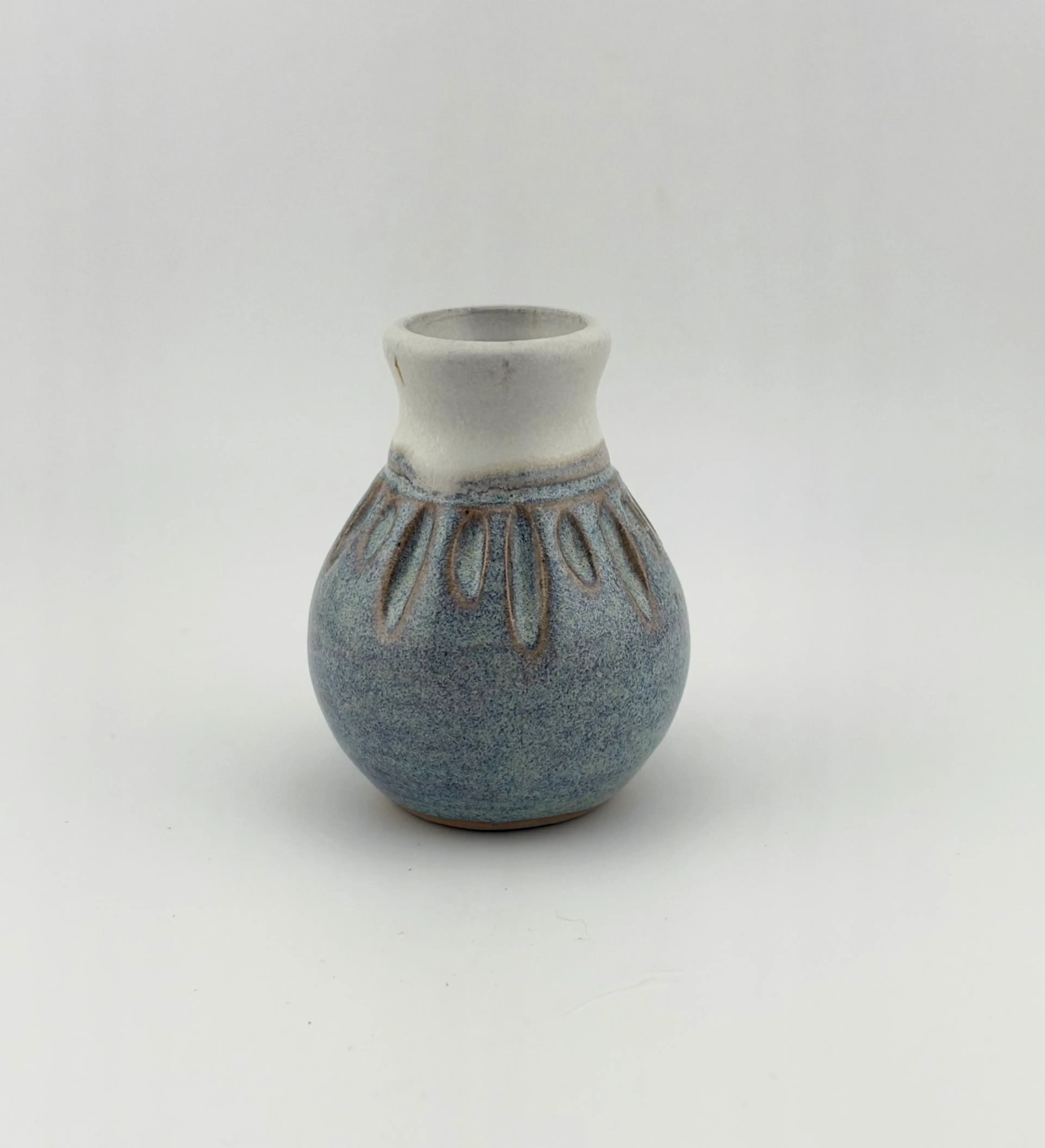 Image 3 of 8