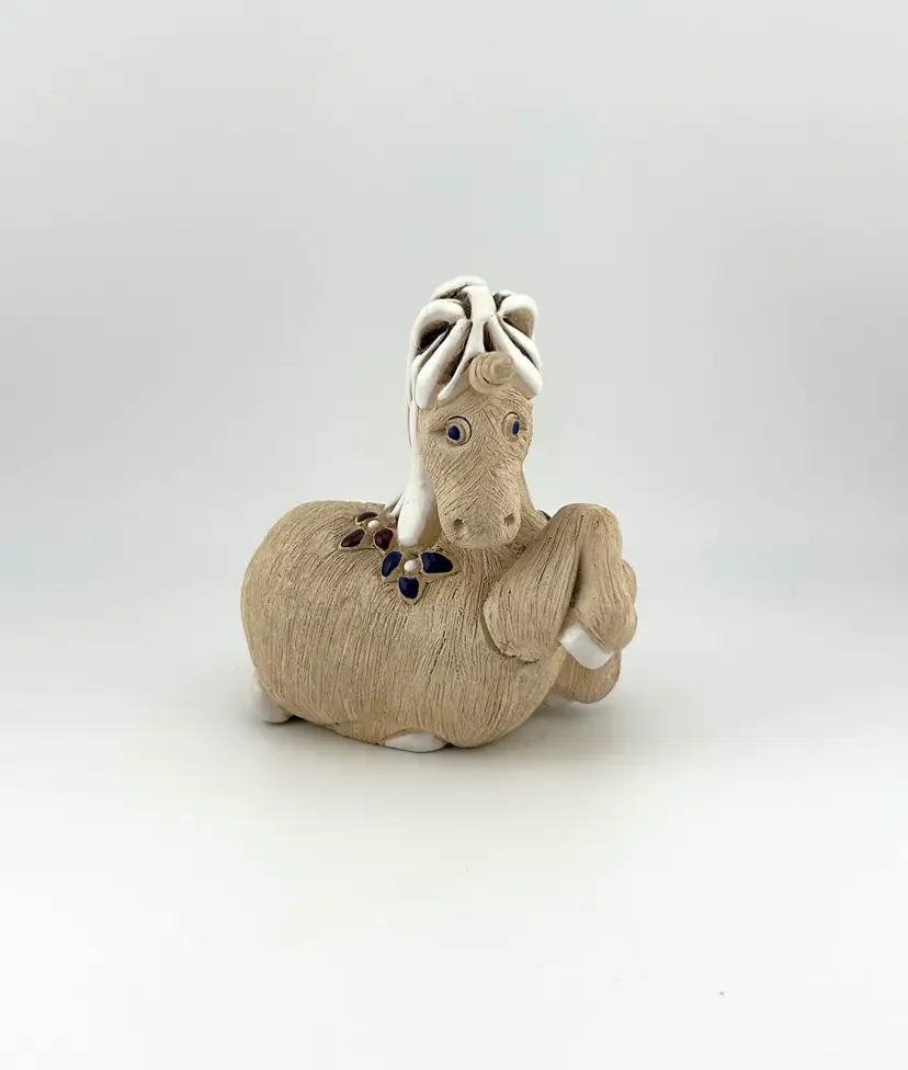 Vintage Artesania Rinconada Unicorn Figurine 3.75”x 2”x 4”