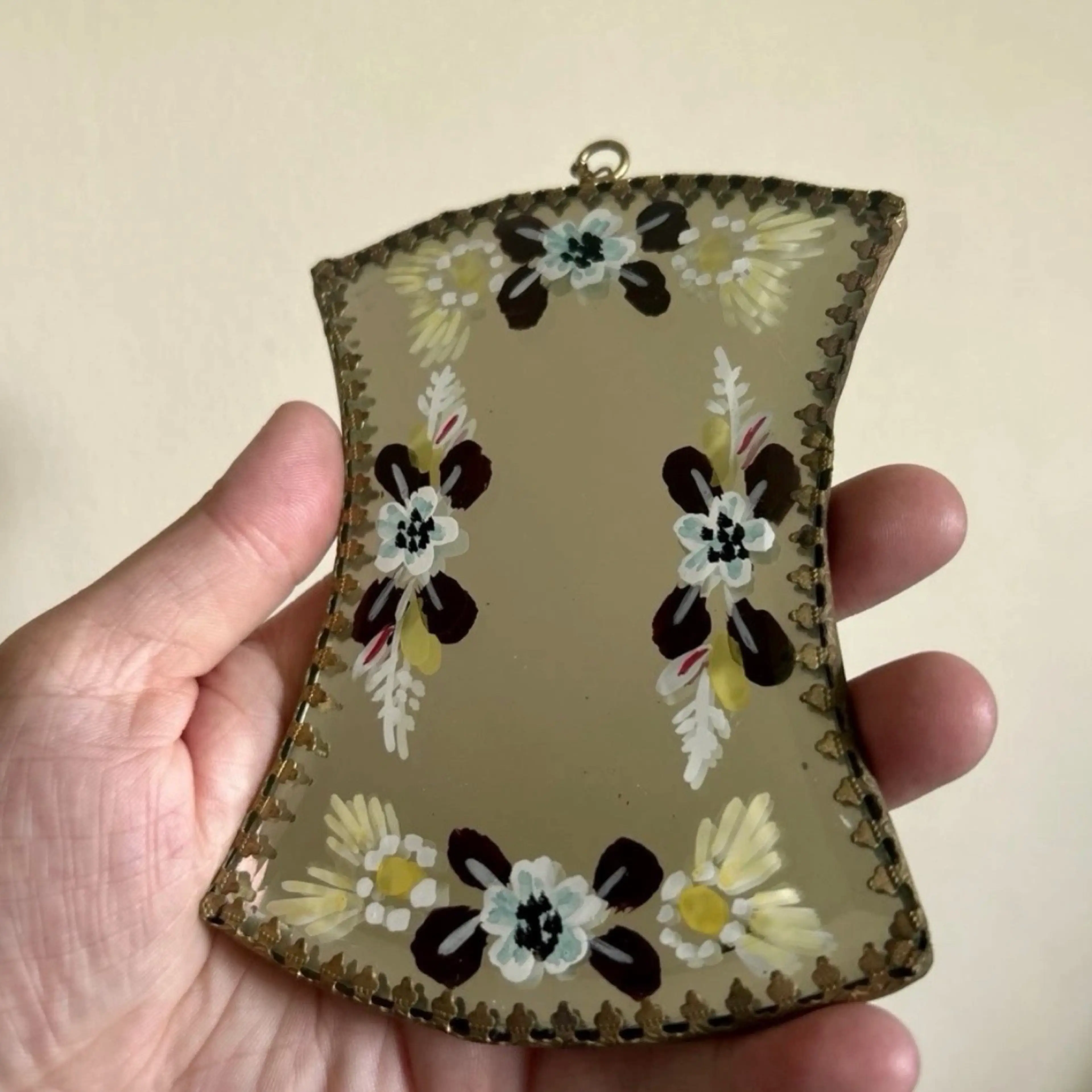 Image 4 of 4
