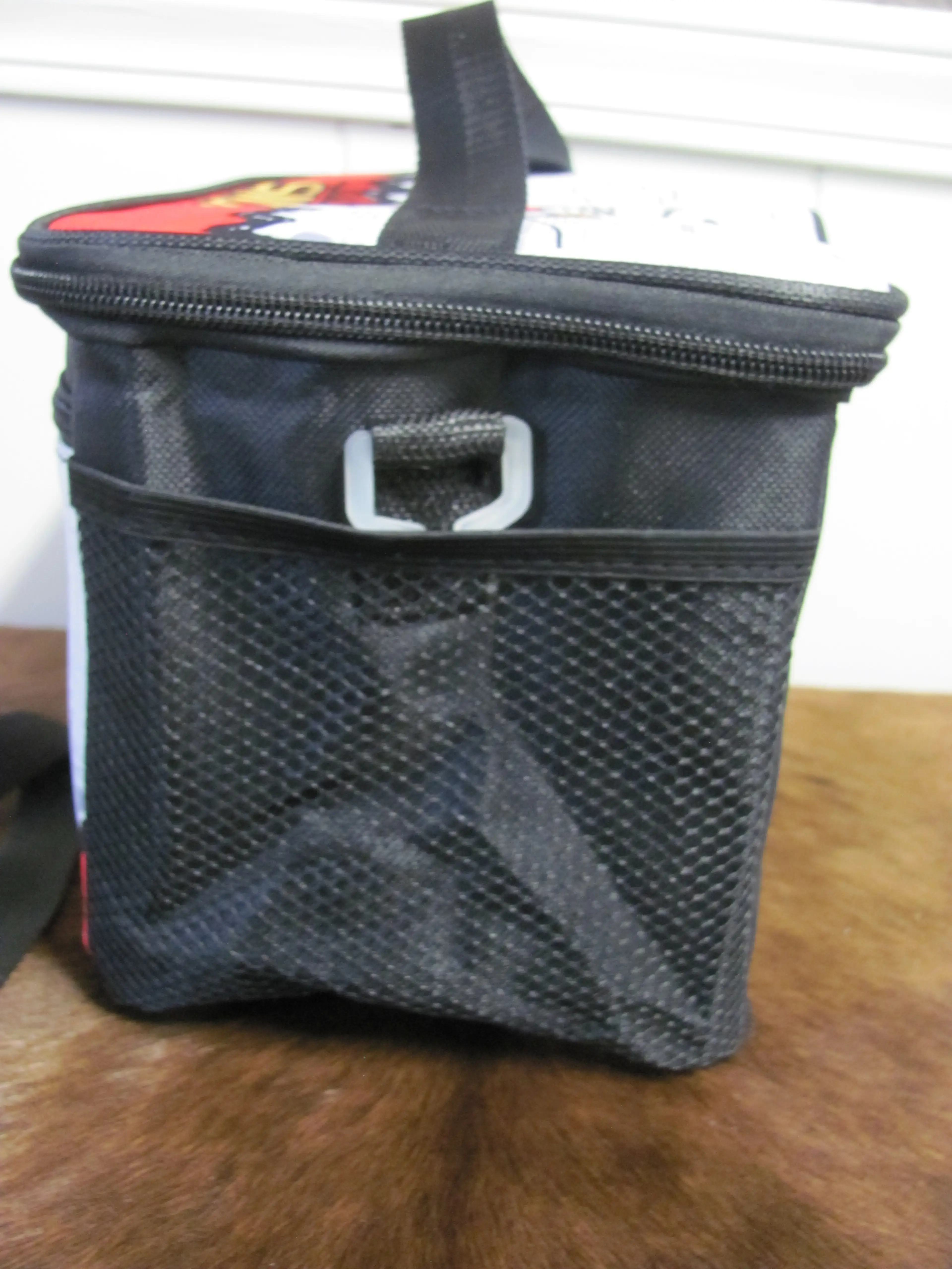 Image 4 of 8