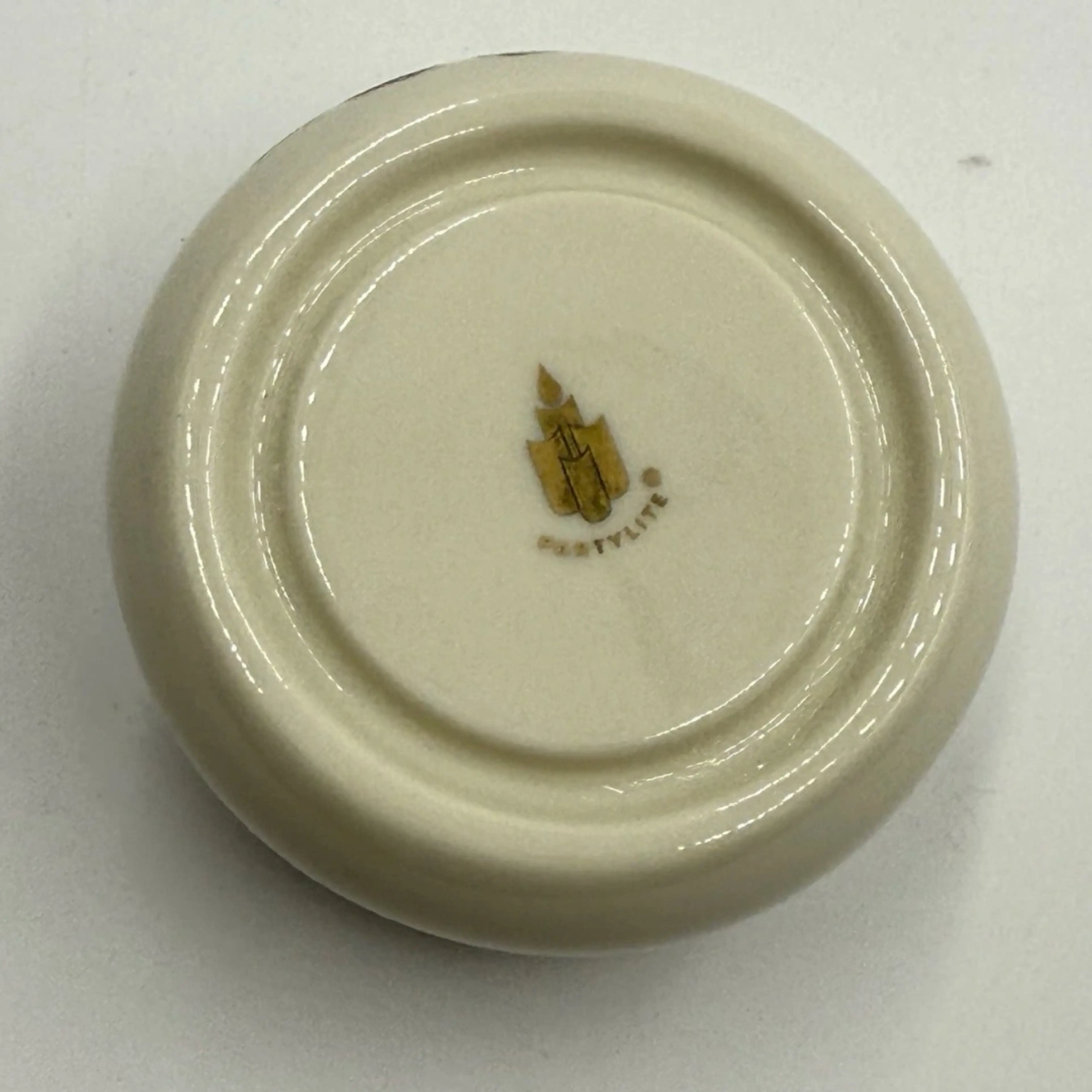 Image 4 of 7