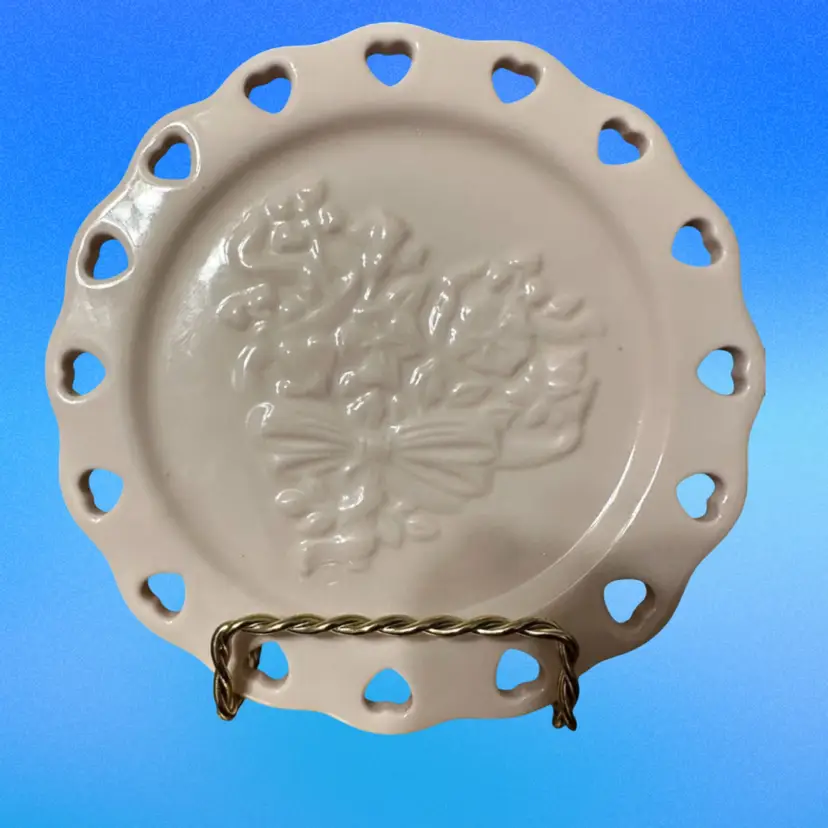 Longaberger Pottery Sweetest Heart Candle Plate