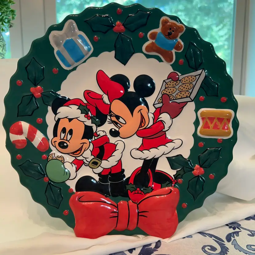 ❤️🎄 Disney Mickey & Minnie Christmas Wreath Plate — 10” ❤️🎄