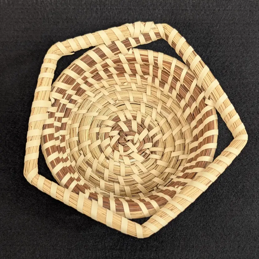 Vintage Miniature Gullah South Carolina Sweet Grass 5 Sided Round Basket