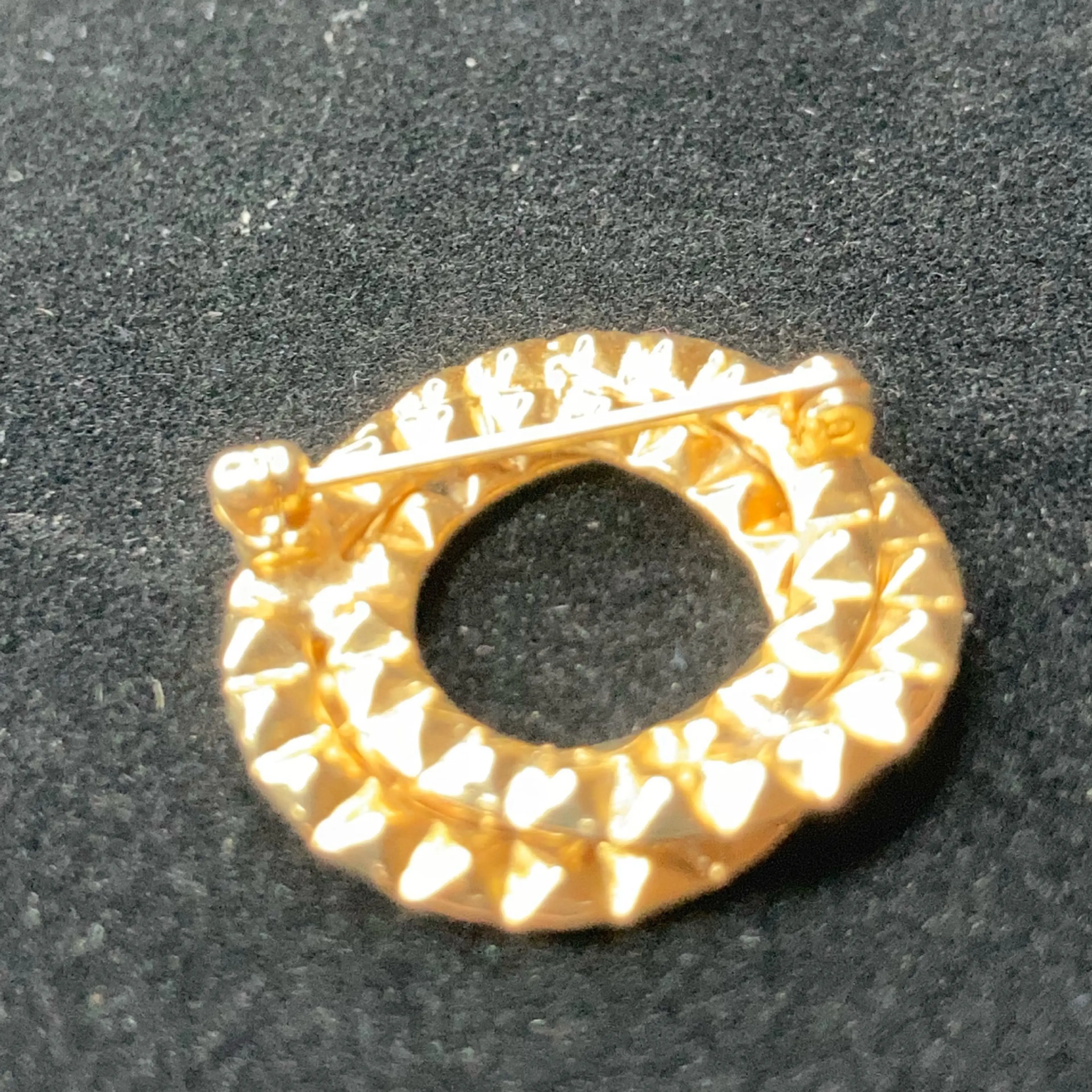Image 4 of 6
