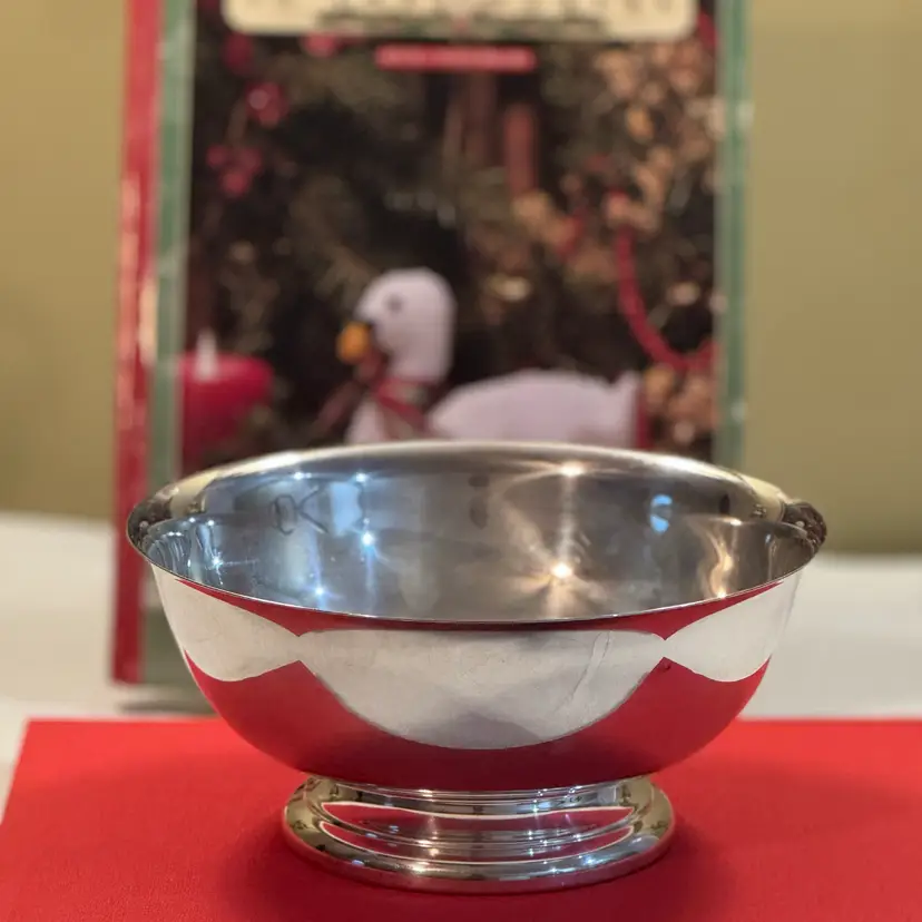 Silver plate Unbranded Footed Bowl