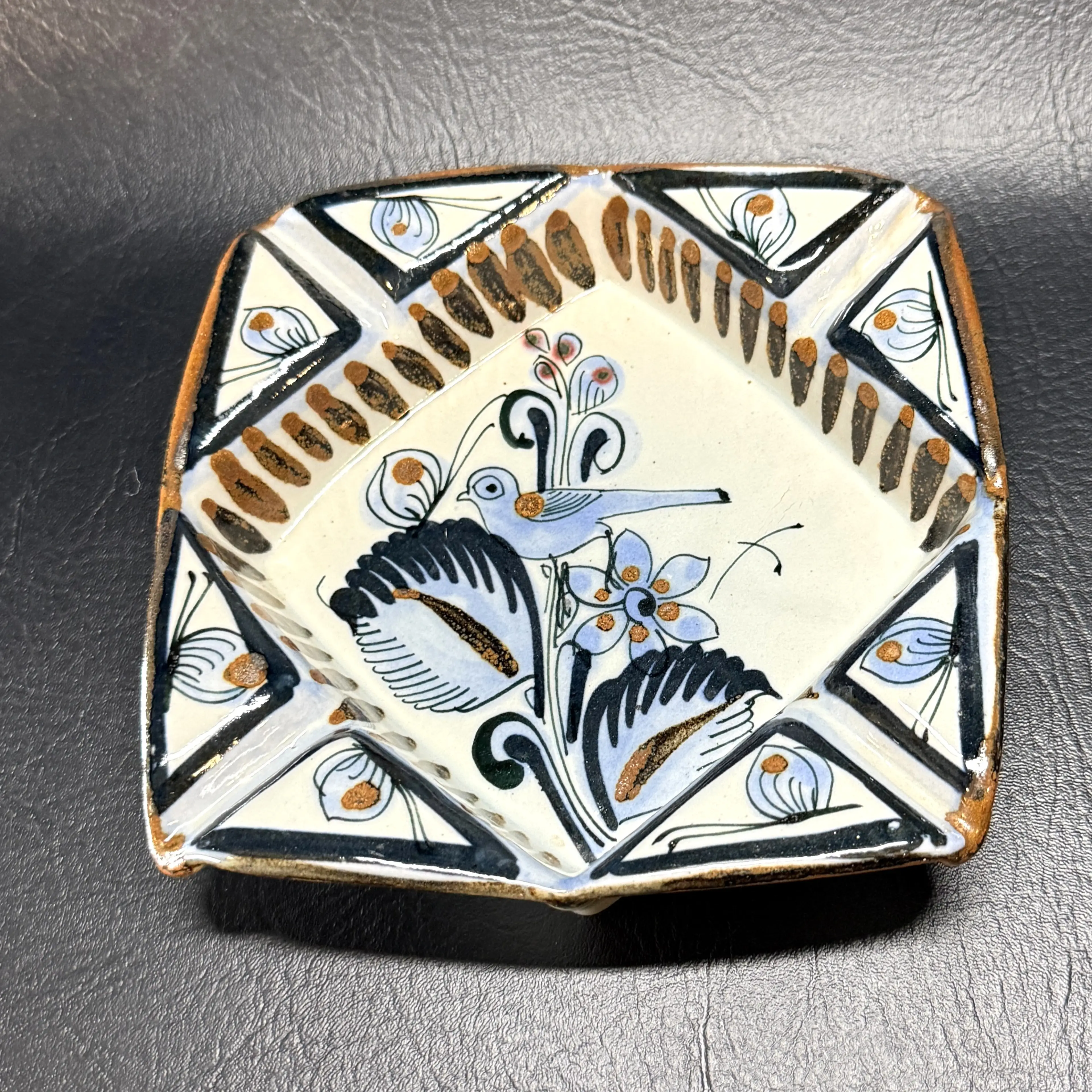 Image 2 of 6