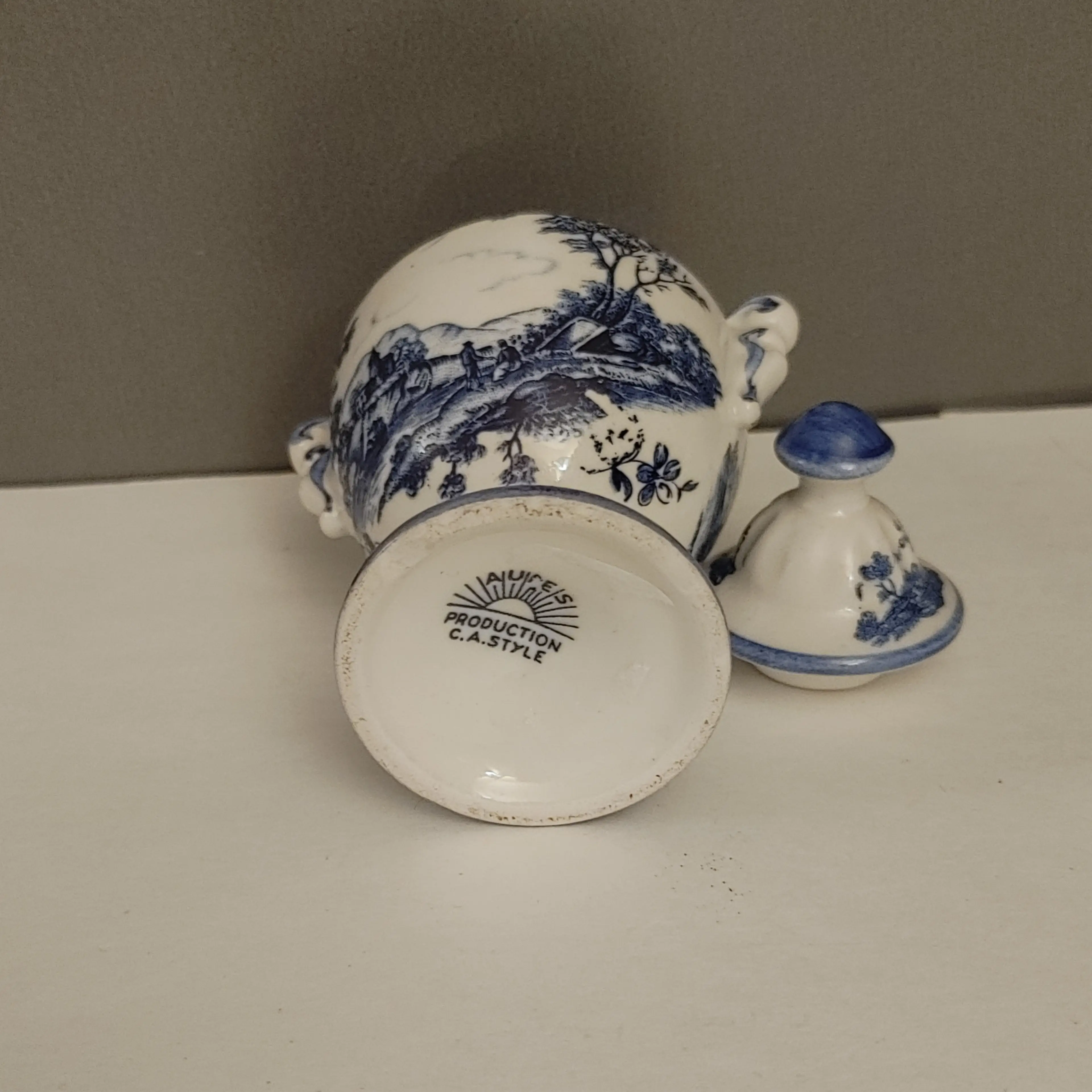 Image 3 of 5