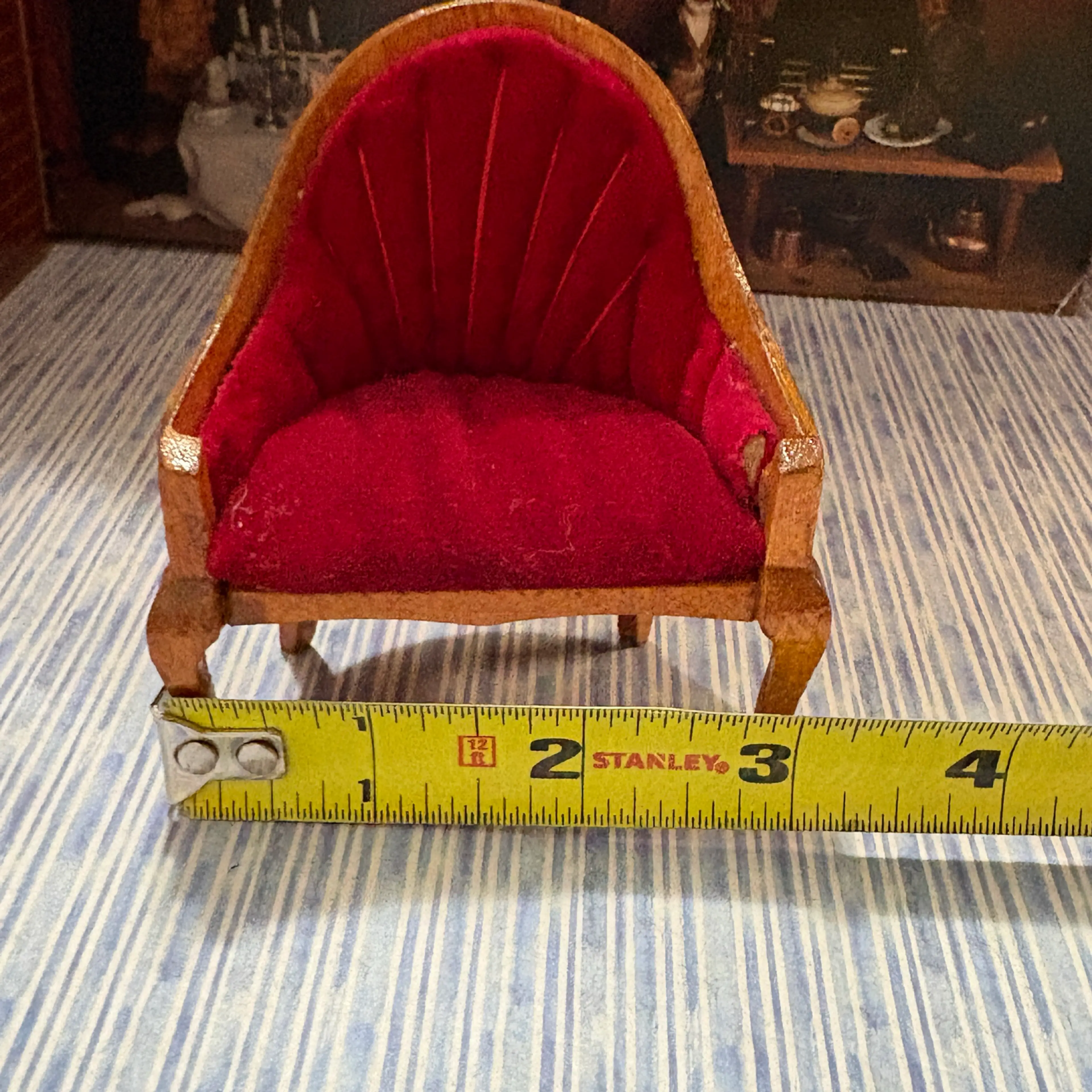 Image 3 of 4