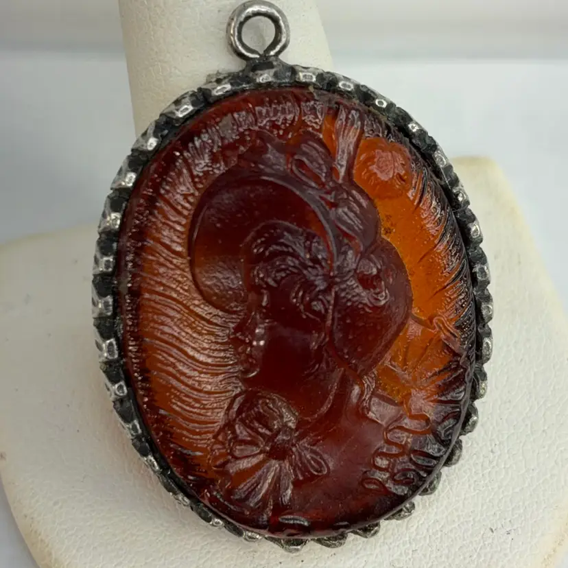 Antique Amber Glass Sunbonnet Lady Cameo Pendant New Setting