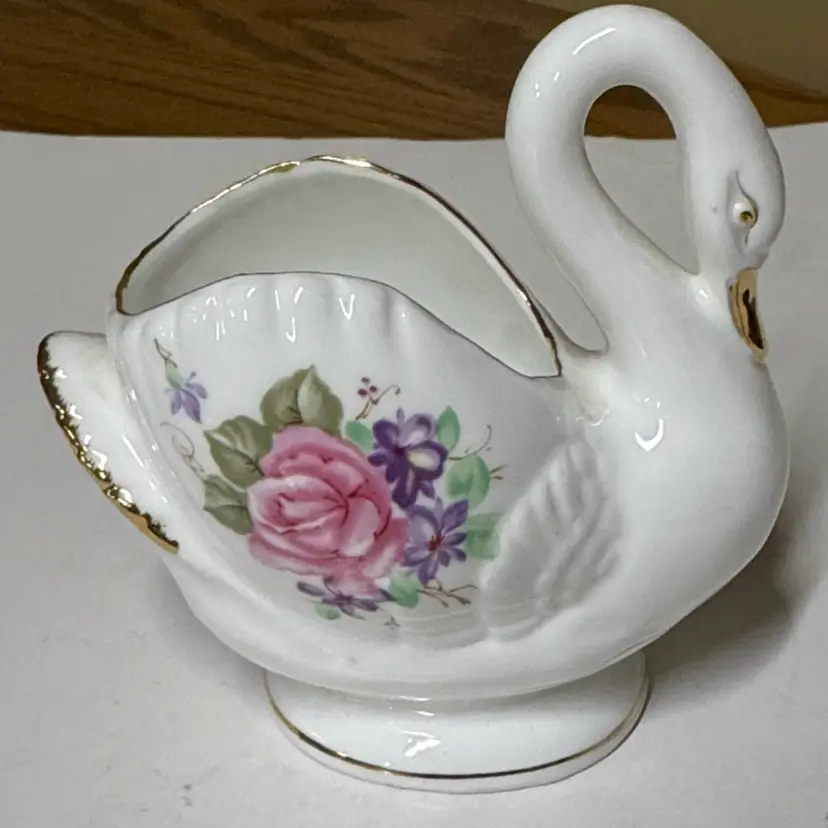 Lefton Bone China 4" Hand Painted Swan Trinket Dish Pink and Purple Flowers