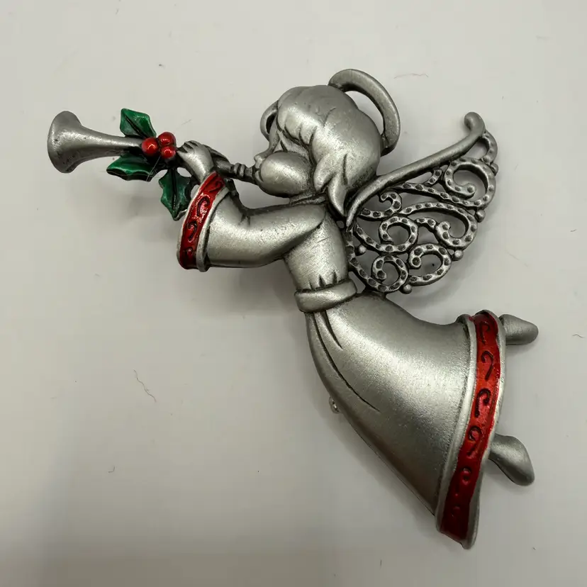 JJ Trumpeting Christmas Angel Brooch Silver Tone 2.5”