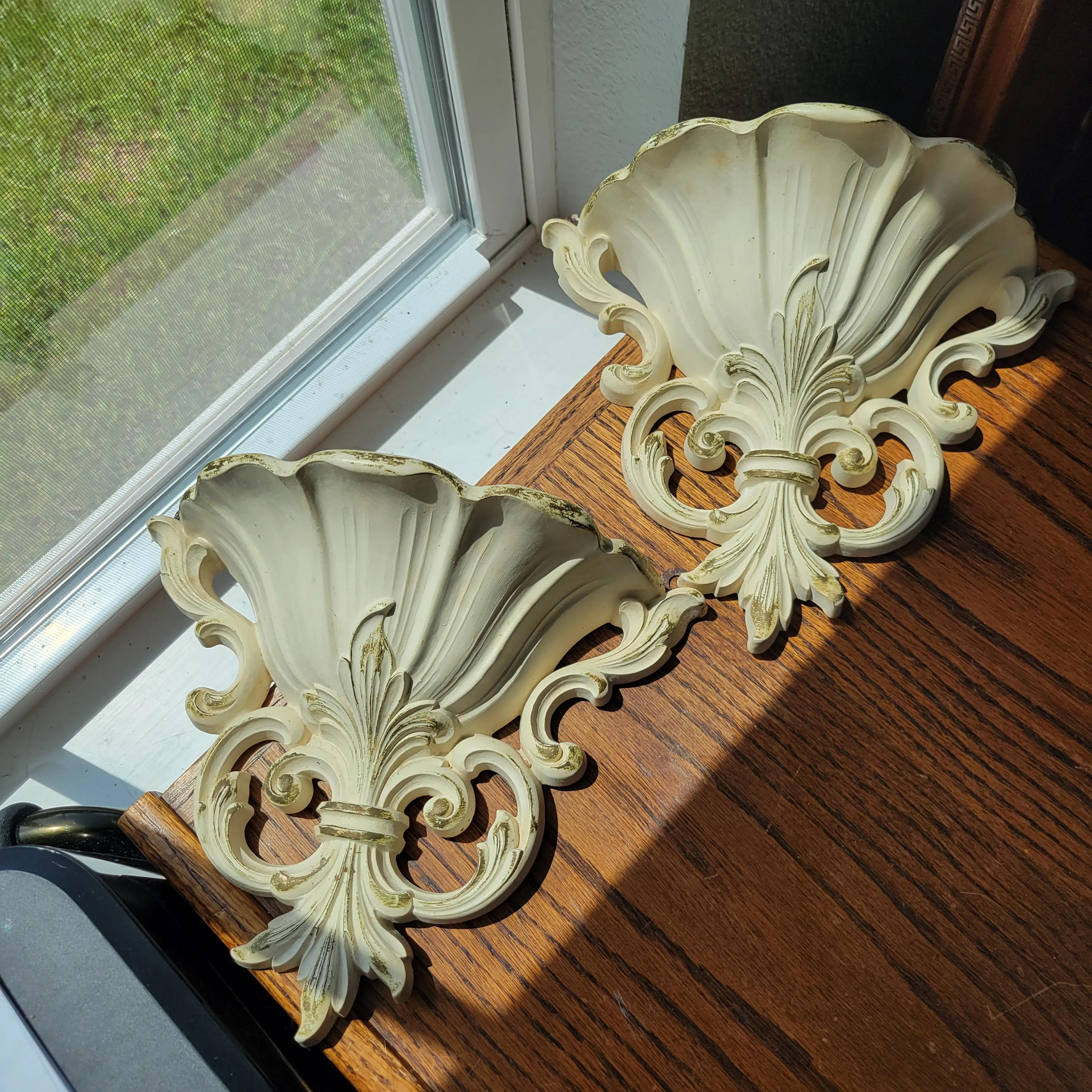 Image 2 of 16