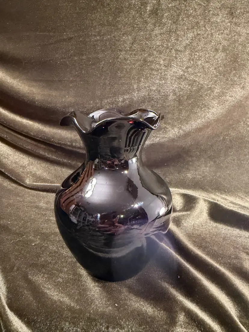 Vintage Small Amethyst Art Glass Vase with Ruffled Top 4.25" T 3.25" W