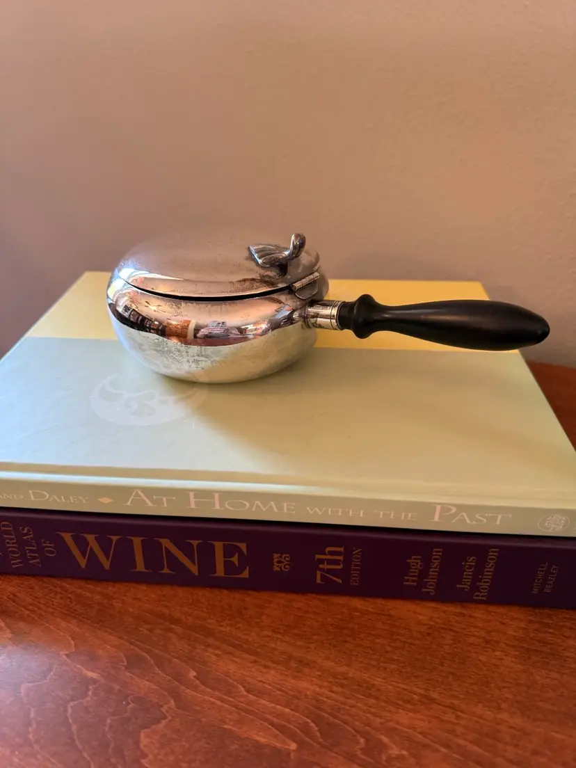☀️9” W x 3” H Vintage Poole Silver Company Silver Plated Silent Butler