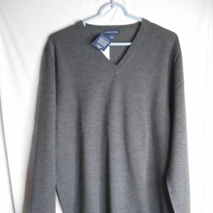 NWT Vintage 2000s Grey Size M (38-40) V neck 100% Wool Sweater Lands' End unisex