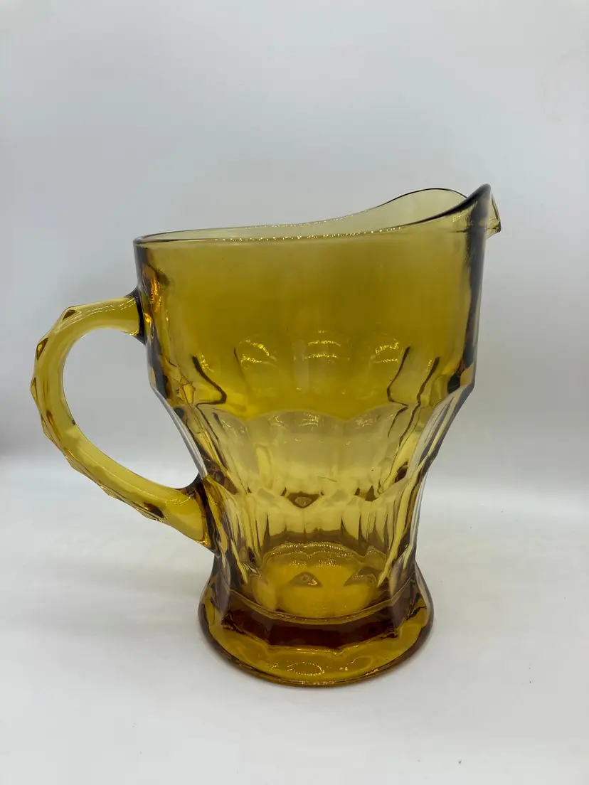 Vintage amber glass pitcher, Georgian (Honeycomb) pattern line, by Anchor Hocking