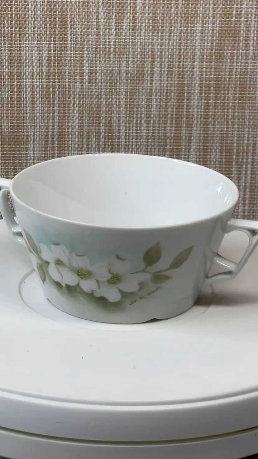 017 Vintage Furstenberg German Double Handled Handpainted Soup Bowl 6" X 4.5" X 2.75"