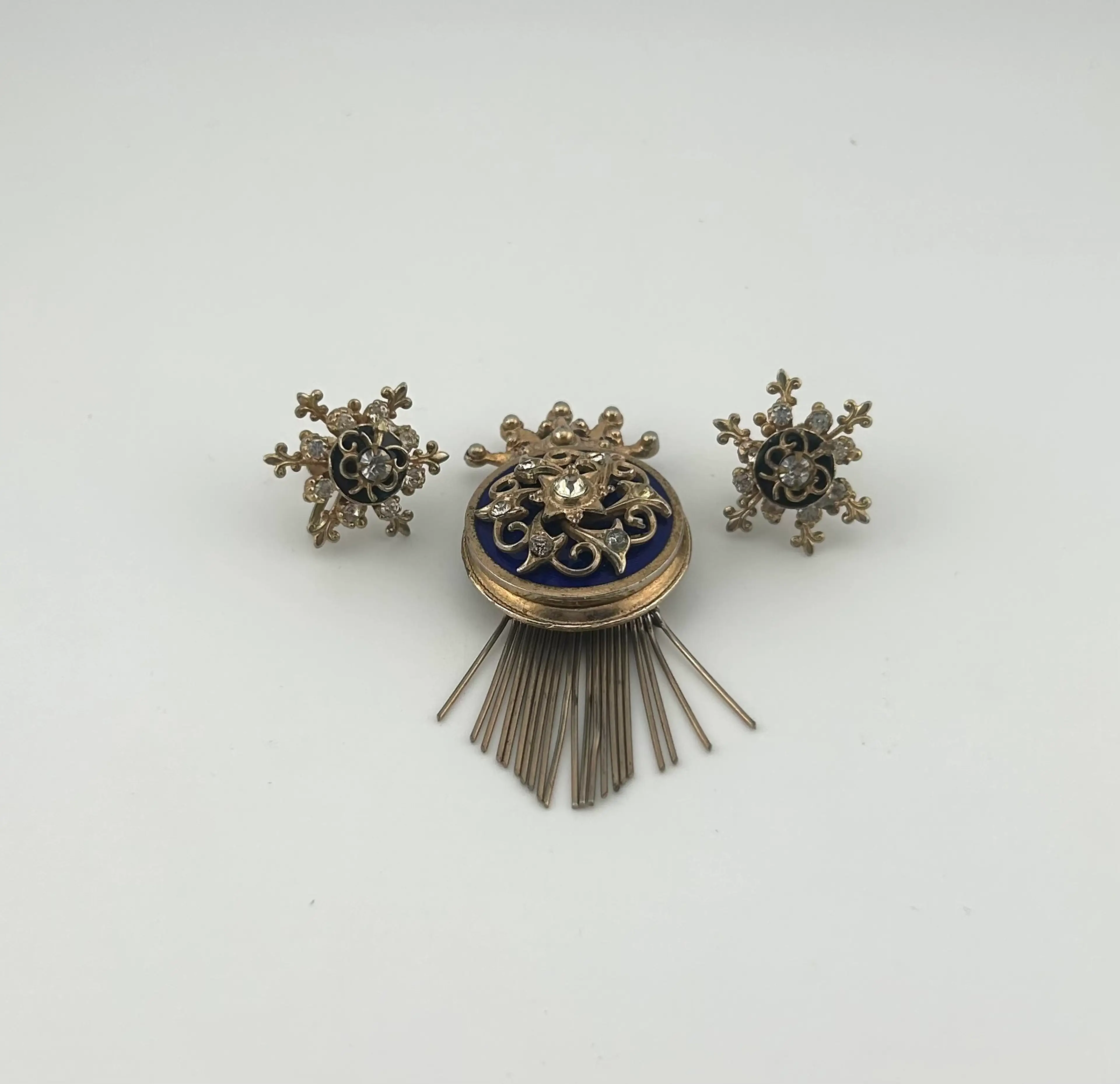 Image 1 of 5