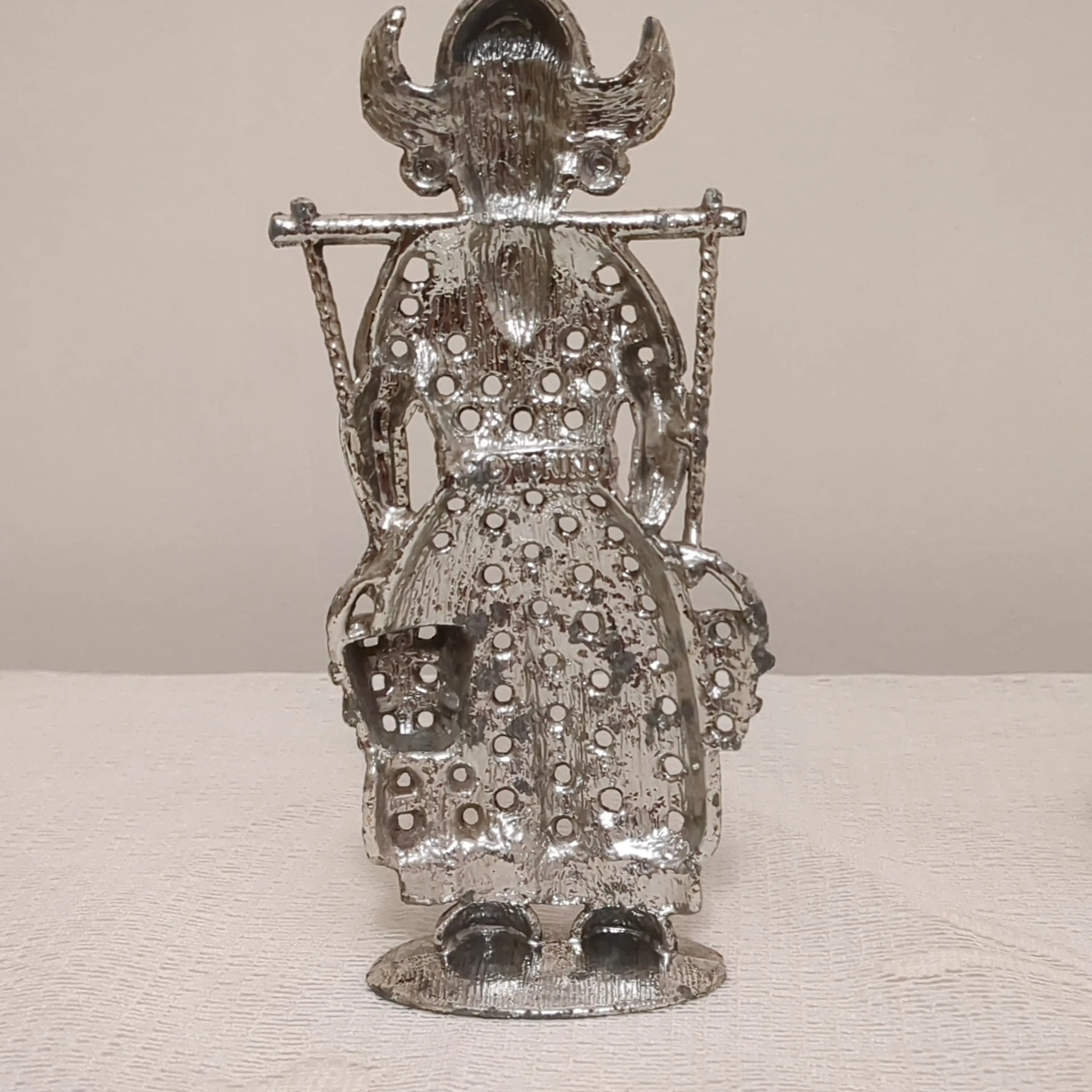Image 4 of 5