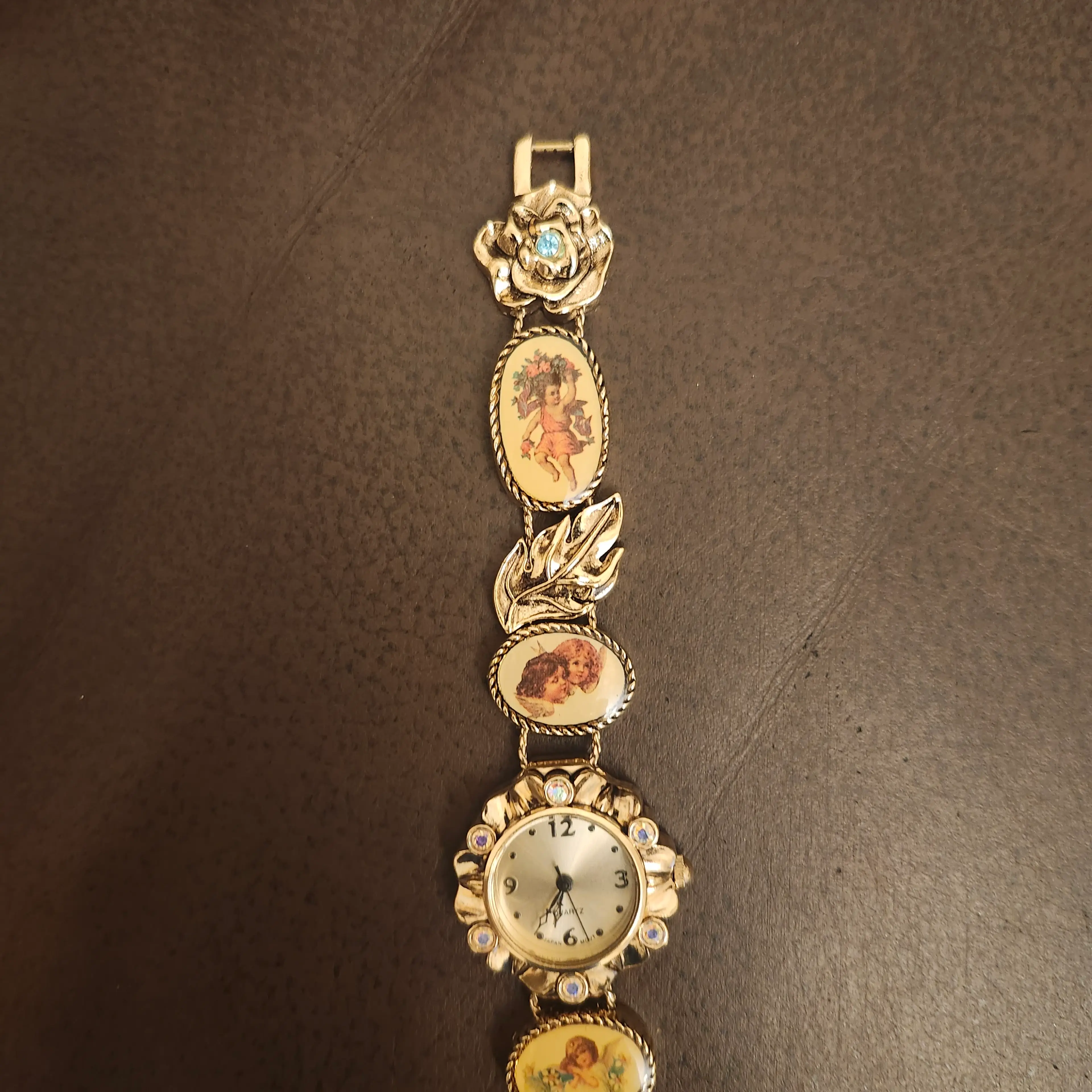 Image 3 of 6
