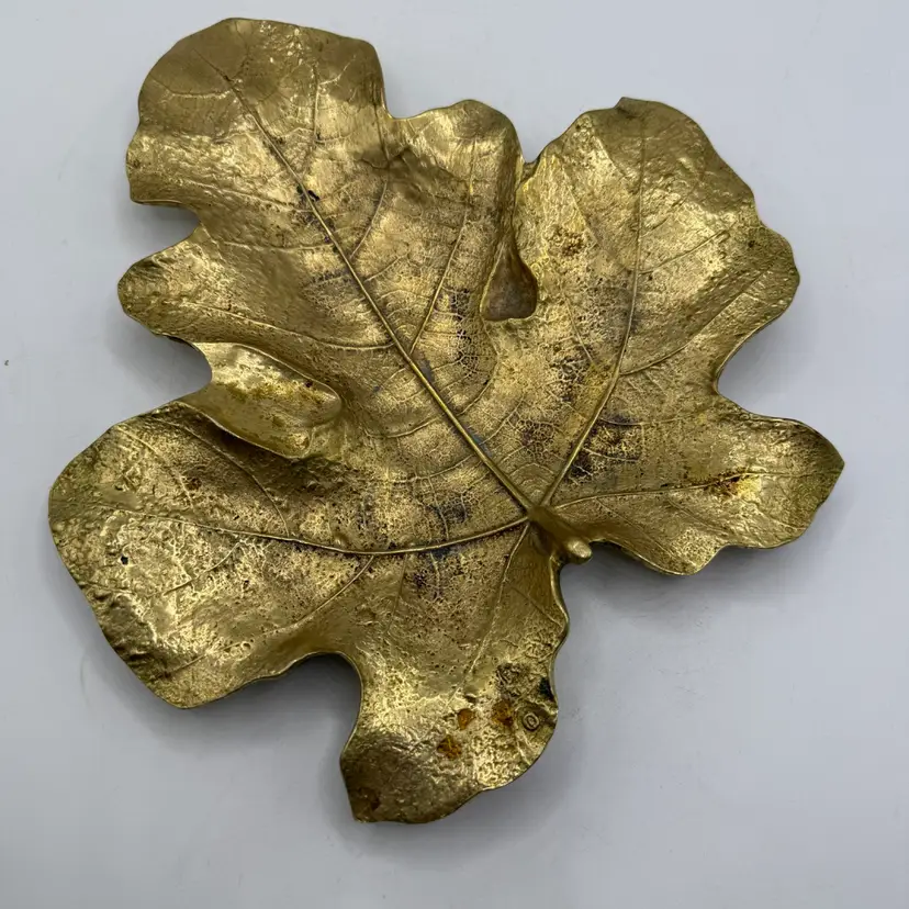 Vintage 1948 Virginia Metalcrafters VMC Brass Fig Leaf Trinket Dish Tray 4-13