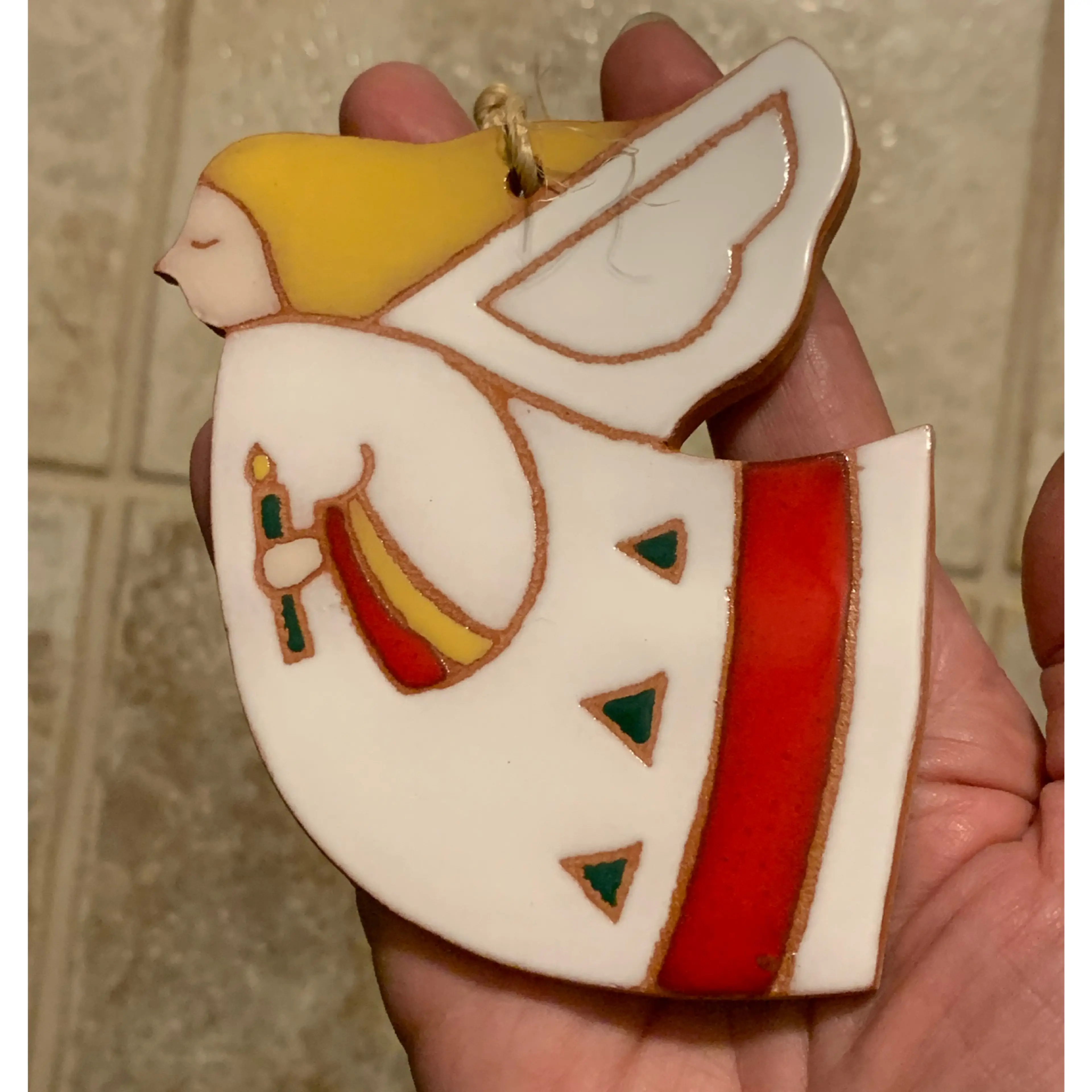 Image 2 of 8