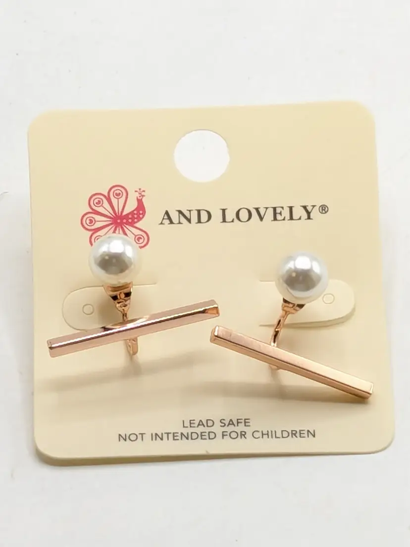 And Lovely Gold Tone Bar and Faux Pearl Pierced Earrings NWT