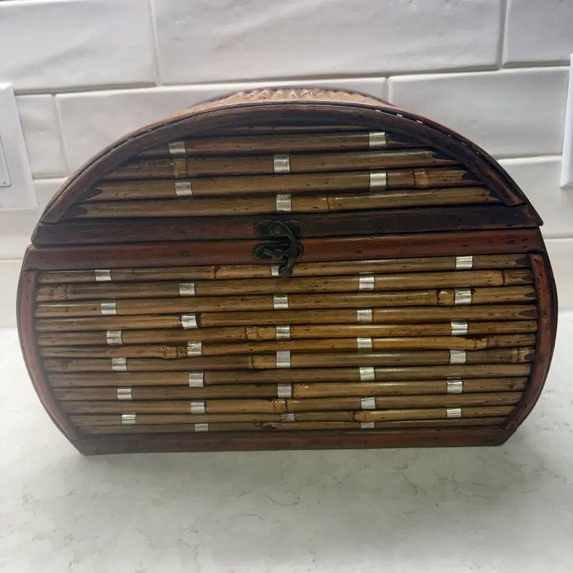 Vintage Bamboo Dome Top Treasure Chest Jewelry Keepsake Box Brass Latch
