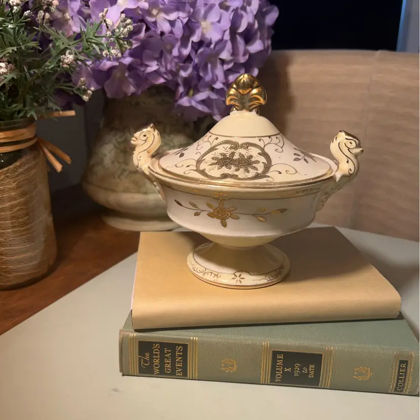 🖤Vintage Hinode Japan Lidded Footed Ceramic Bowl - Elegant Gold Gilt & Scroll Detail