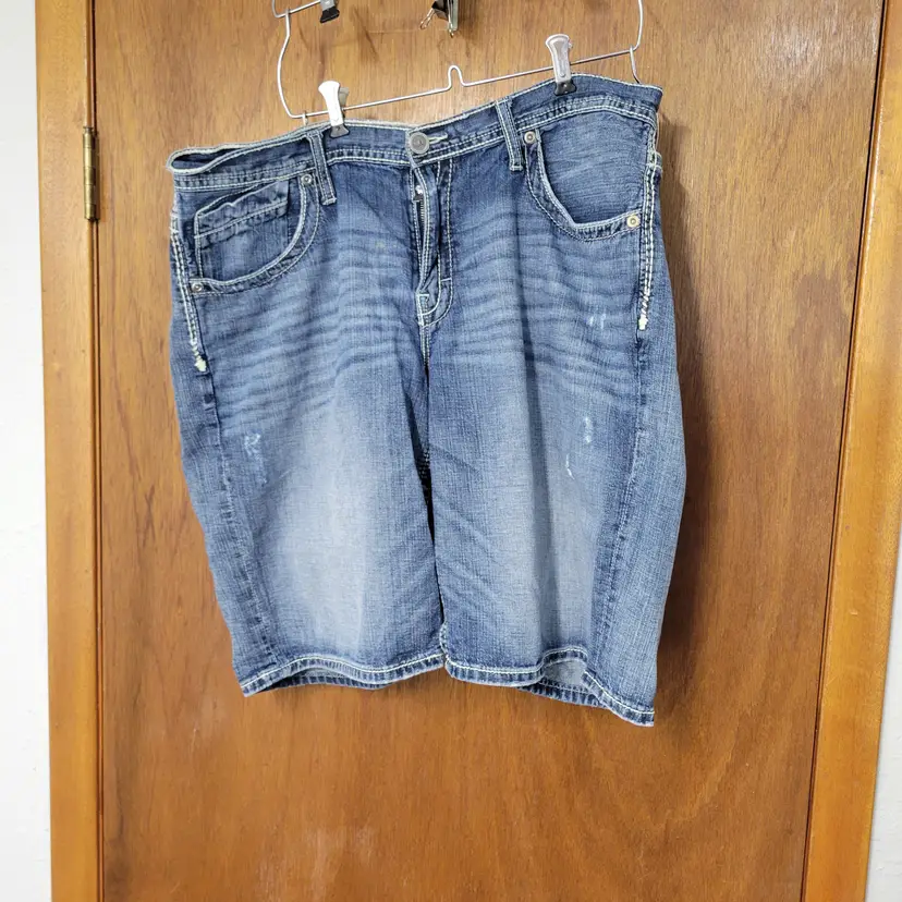 BKE Derek Mens Denim Shorts Size 38R Blue Medium Wash Distressed 100% Cotton