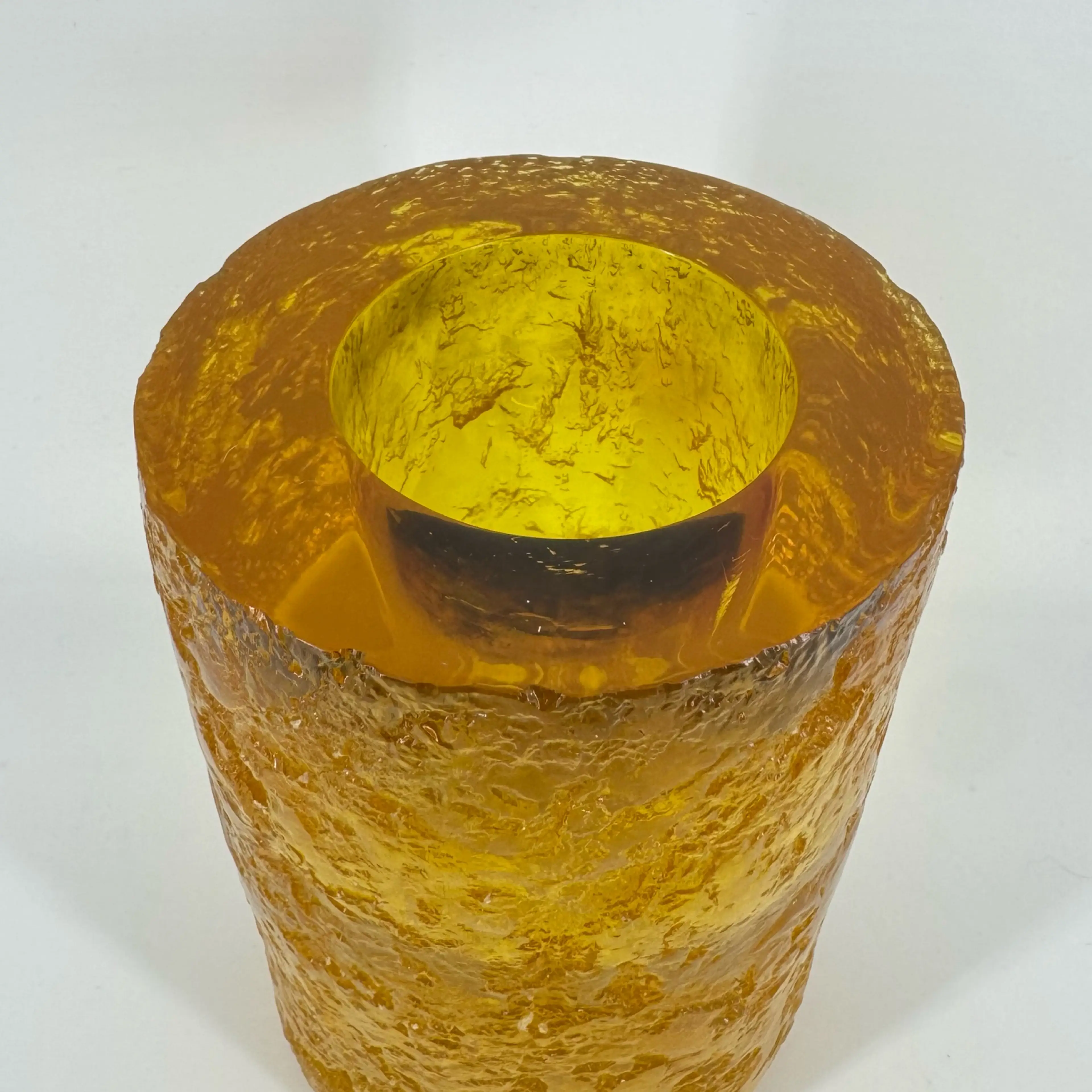 Image 2 of 6