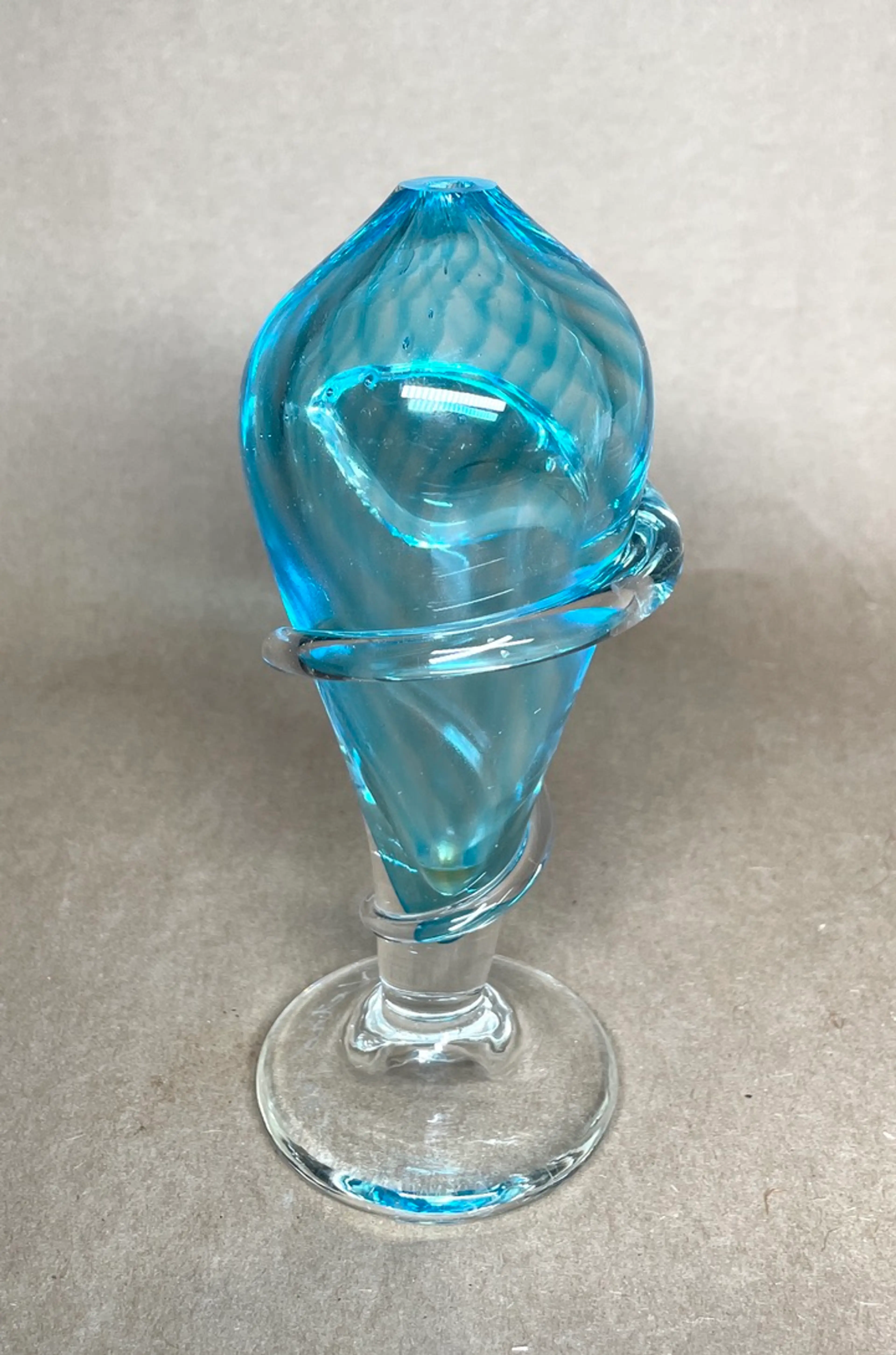 Image 4 of 15