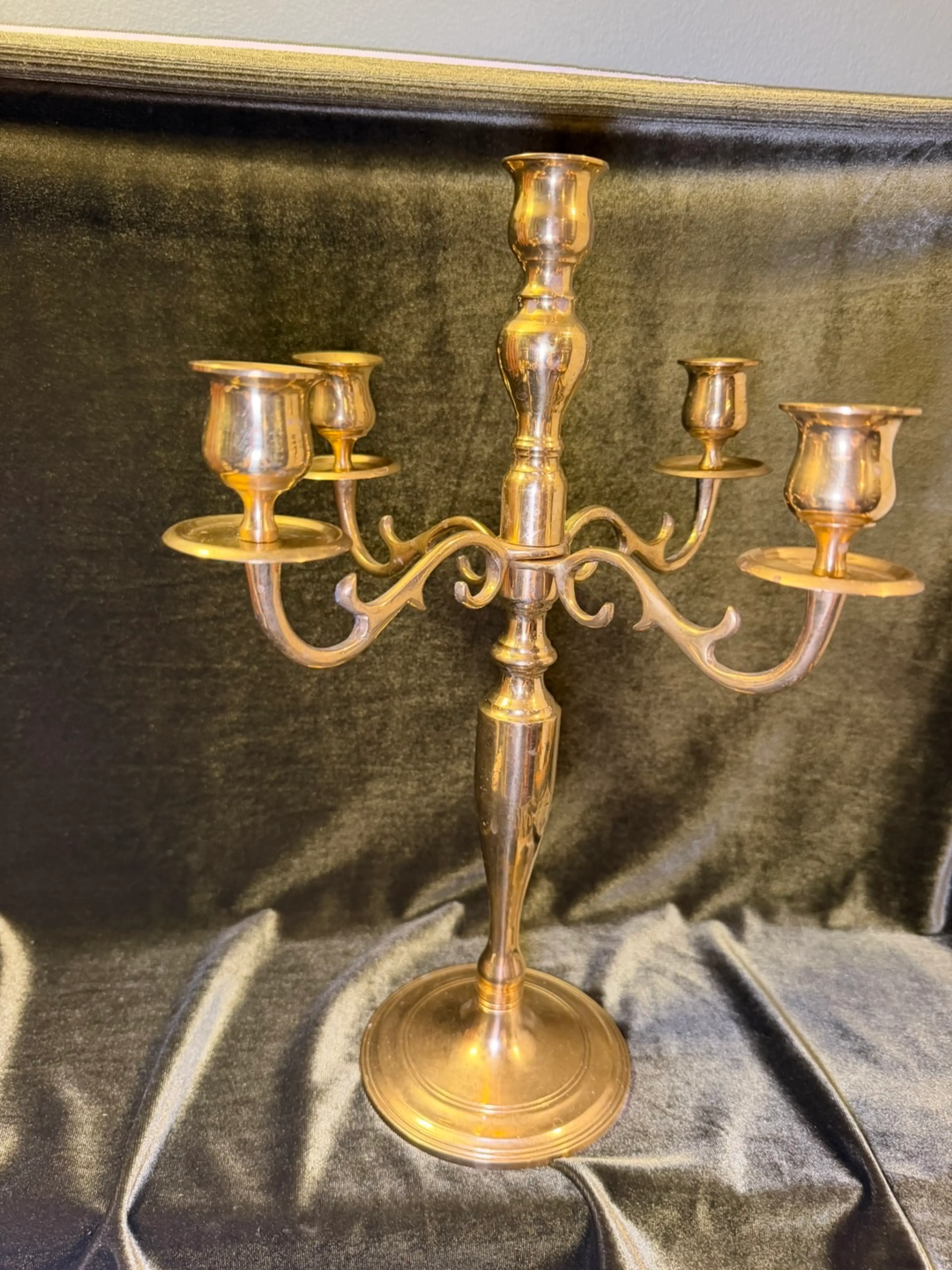 Image 2 of 7