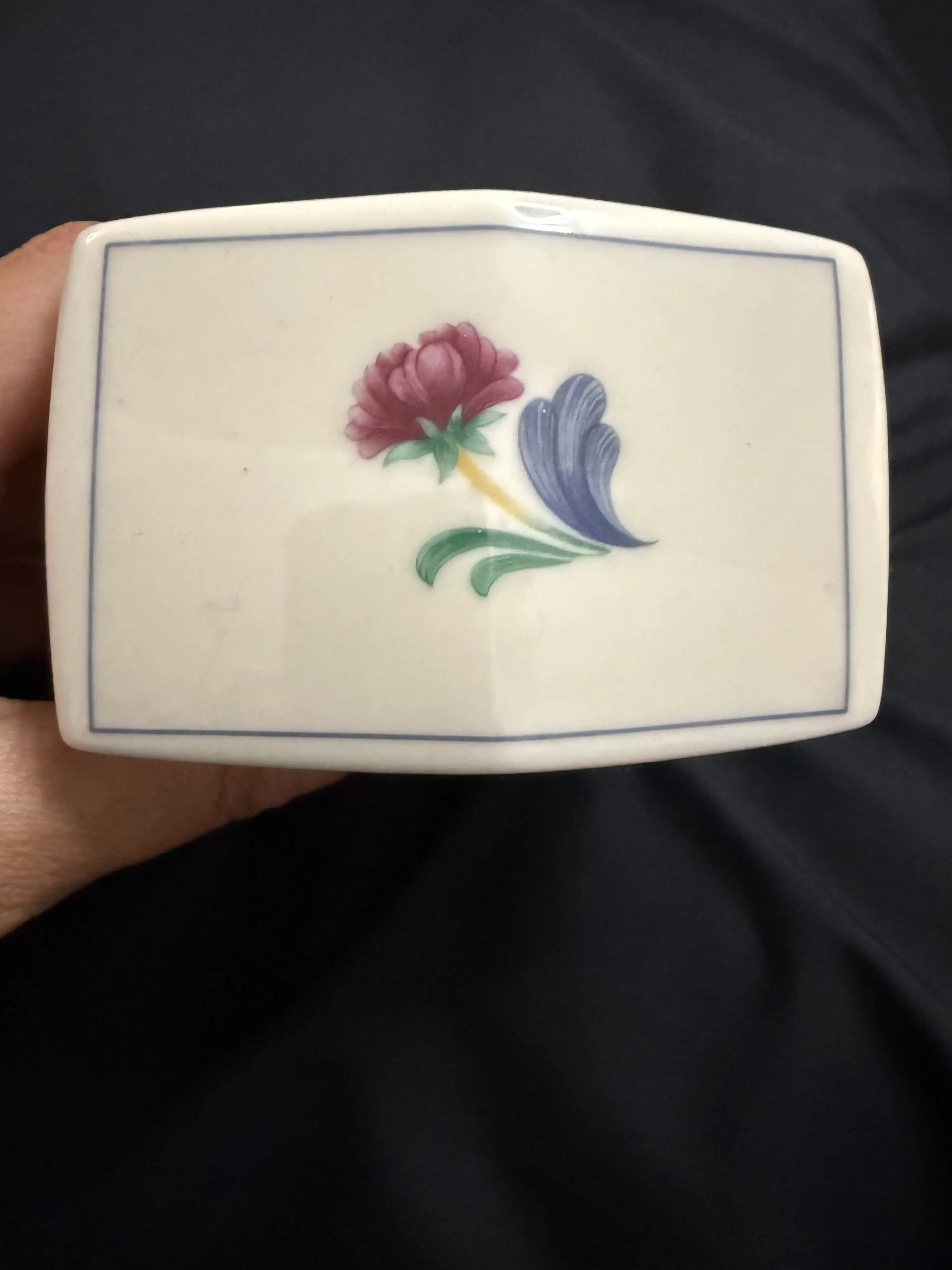 Image 4 of 8