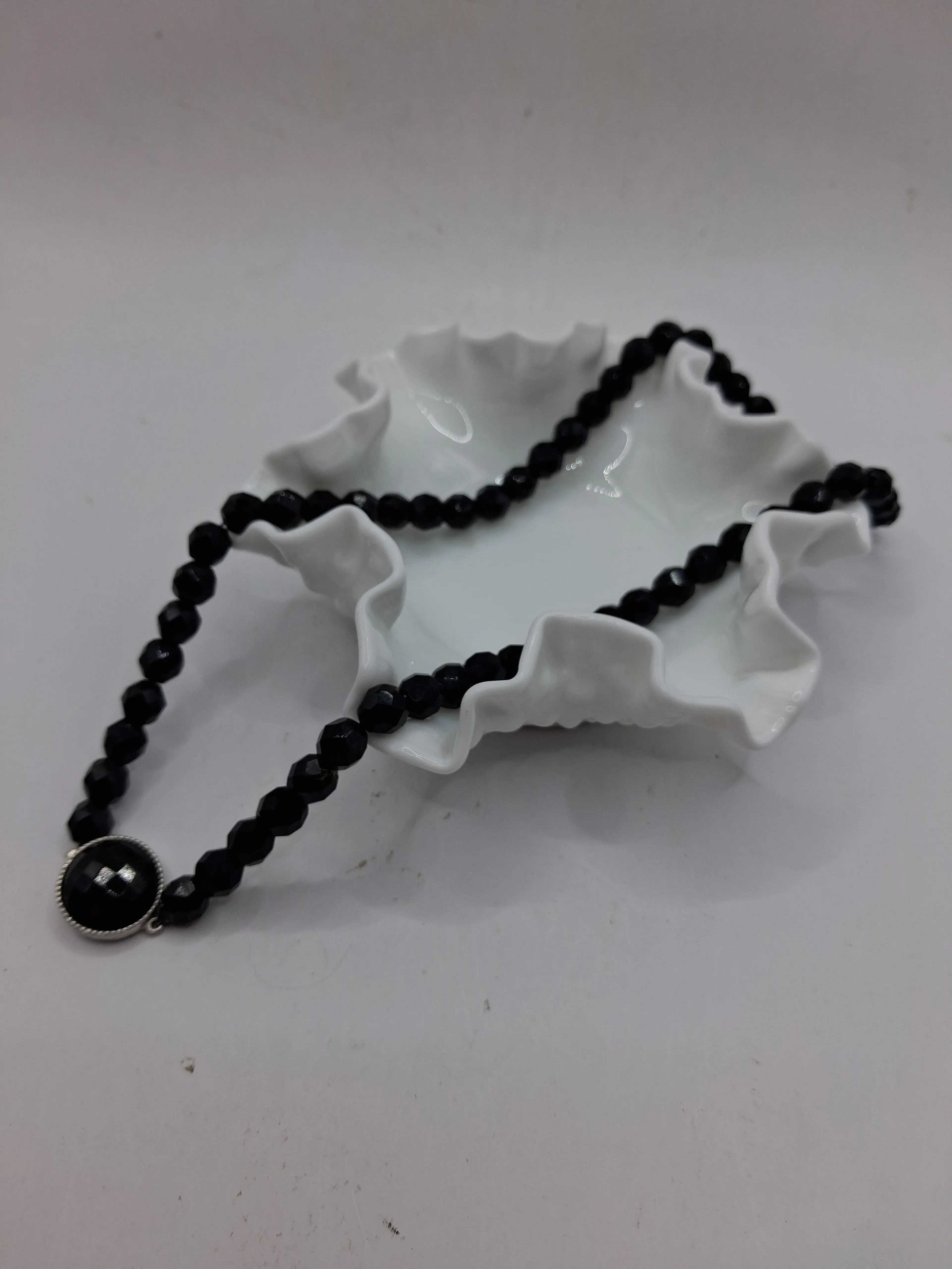 Image 2 of 6