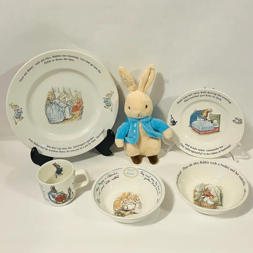 Beatrix Potter Peter Rabbit Wedgwood 6pc Child Dinner Plate Bowls Cup Plush Set