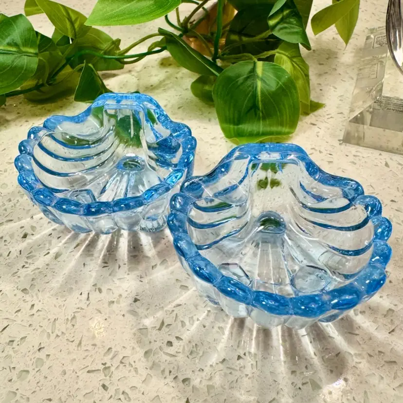 😻 set do 2 vintage Cambridge Caprice Moonlight Seashell salt dish with feet