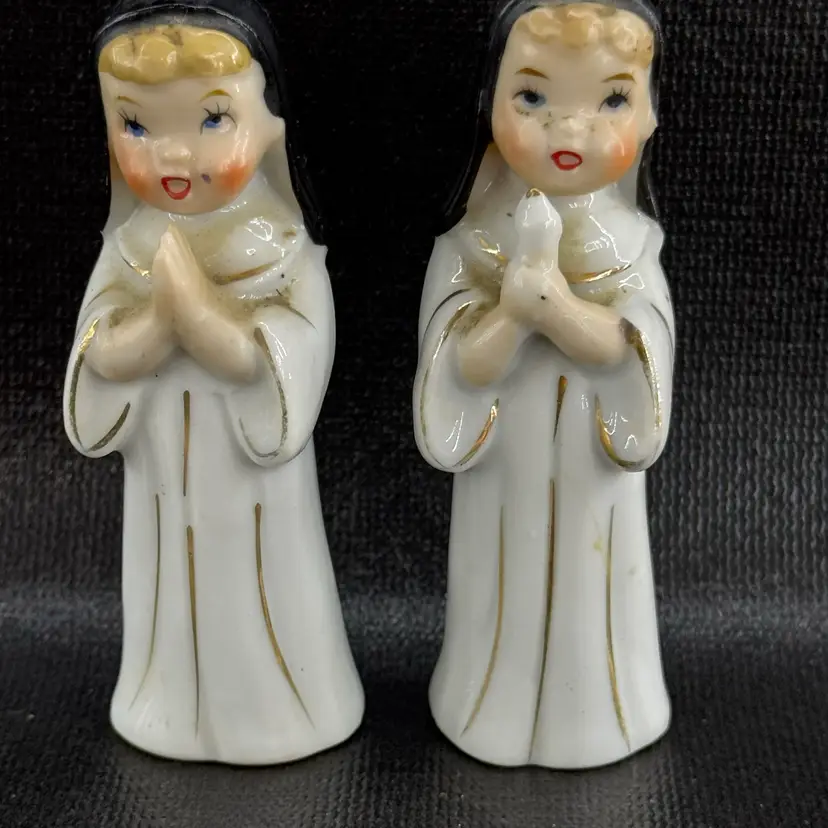 Vintage Inarco Porcelain Nun Figurines Japan 3.5”
